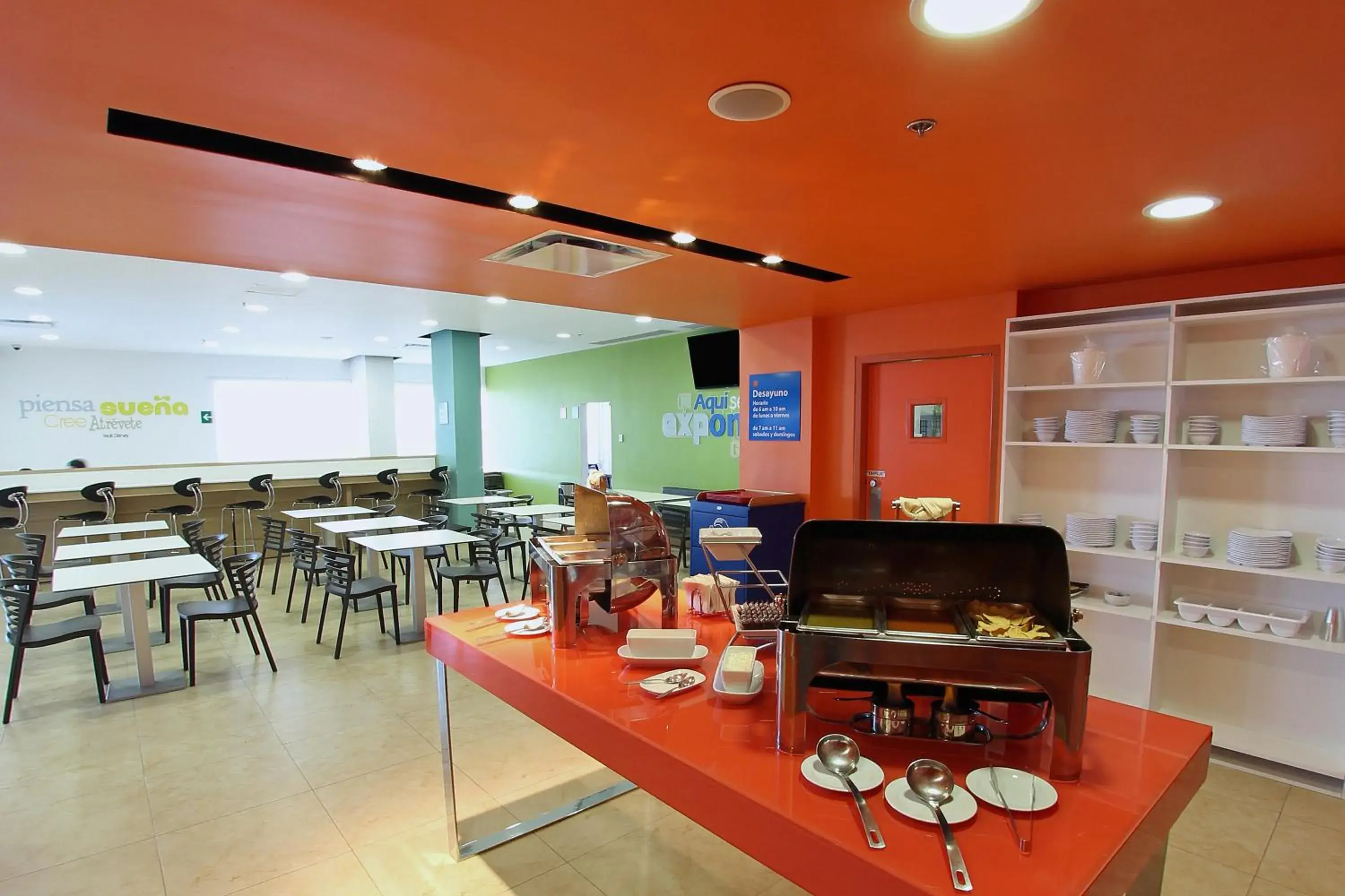 Restaurant/places to eat in One Queretaro Centro Sur Restaurant/places to eat in One Queretaro Centro Sur