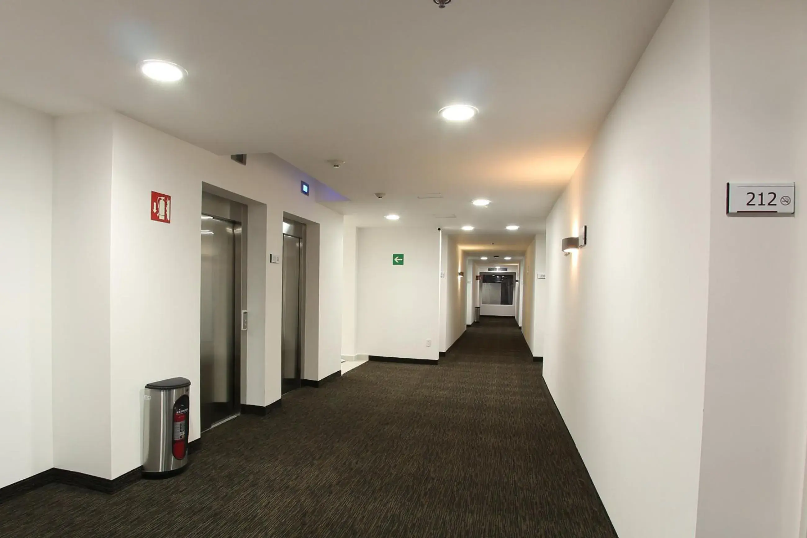 Lobby or reception in One Queretaro Centro Sur Lobby or reception in One Queretaro Centro Sur