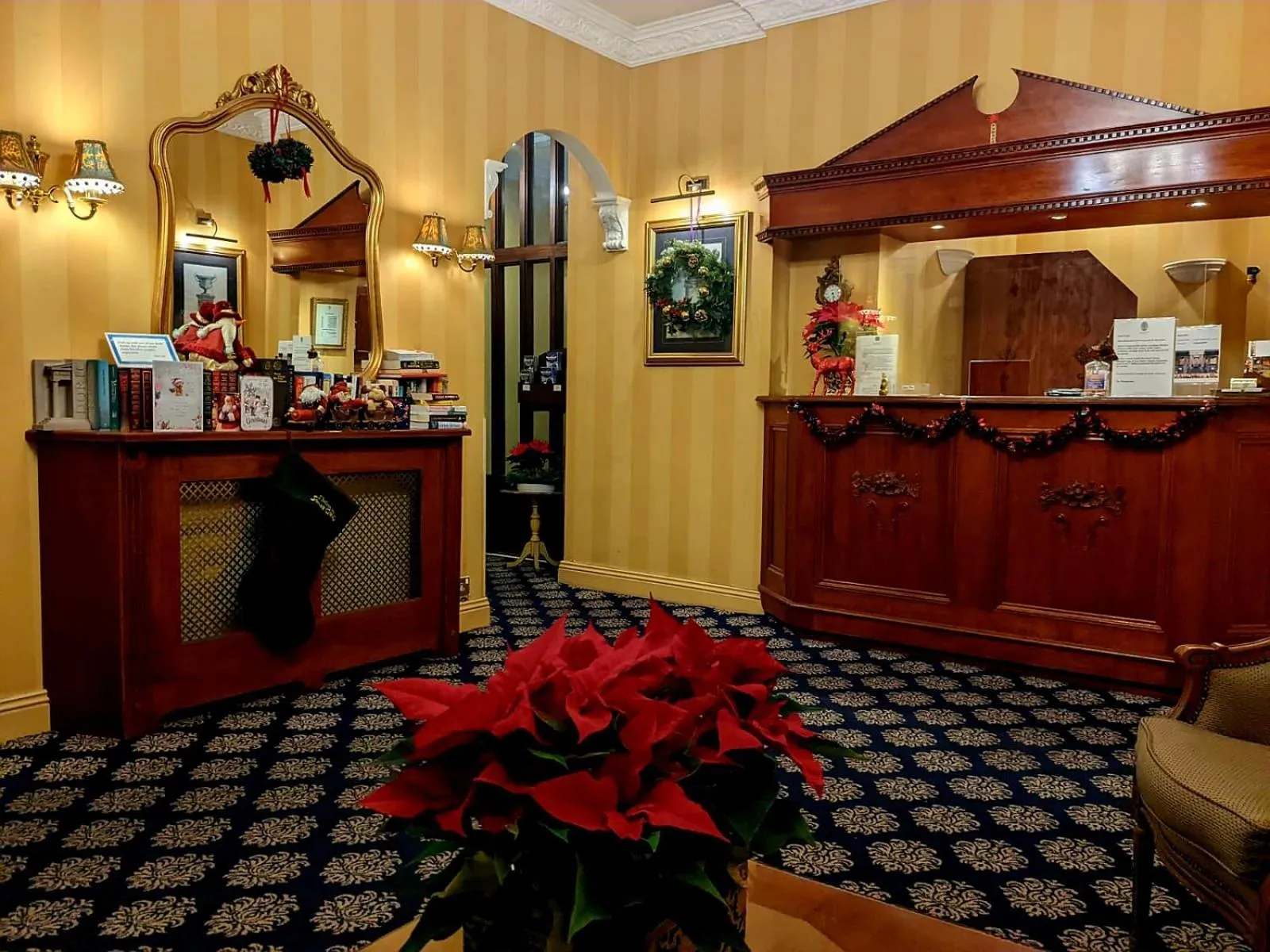 Lobby or reception in London Lodge Hotel