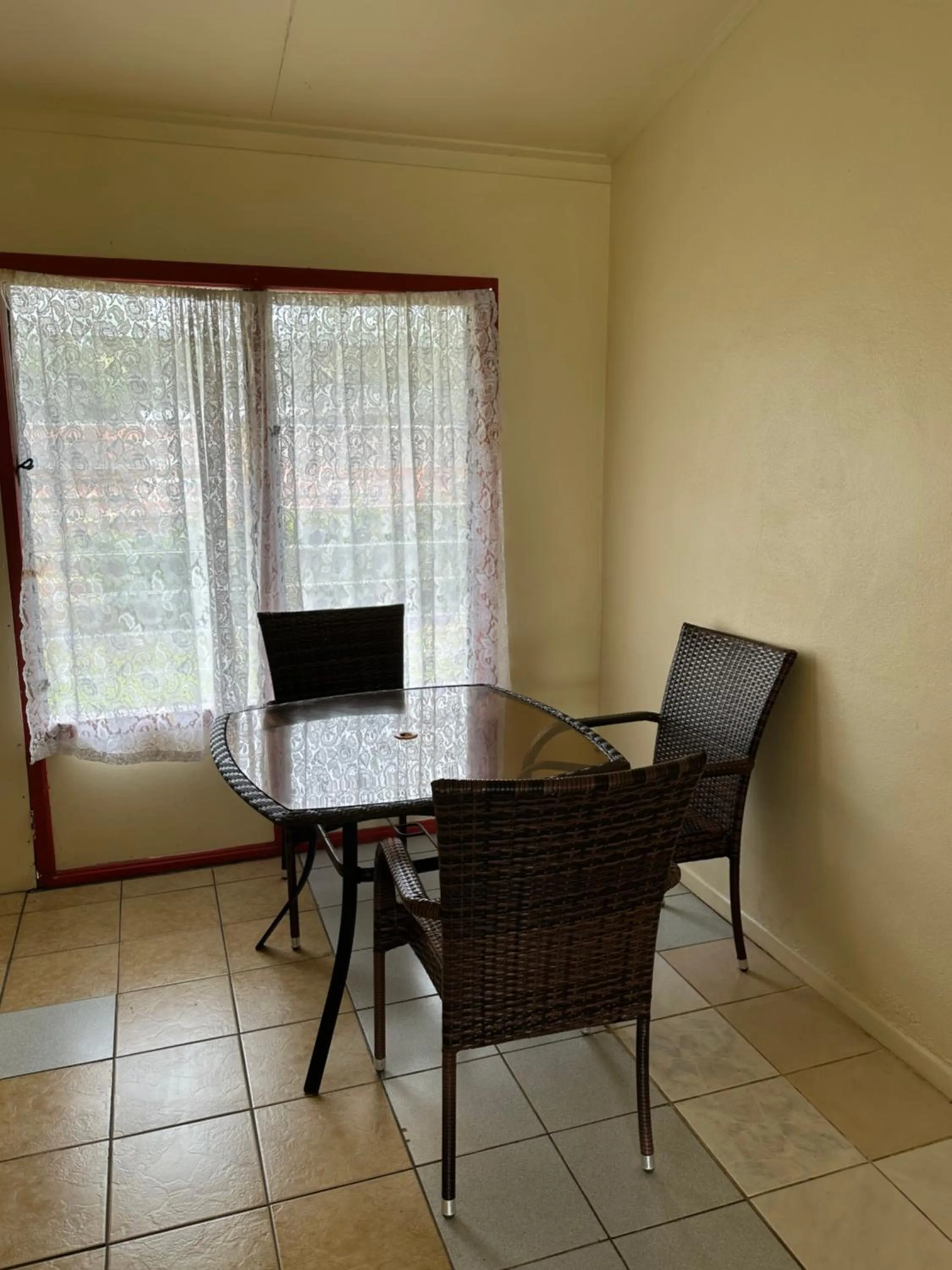 Dining area in Kiikii Inn & Suites