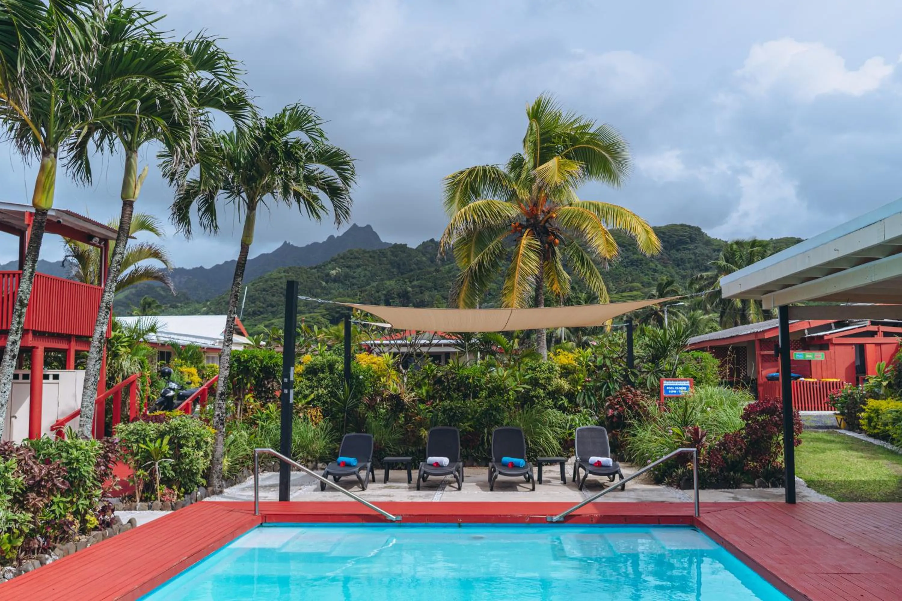 Mountain view in Kiikii Inn & Suites