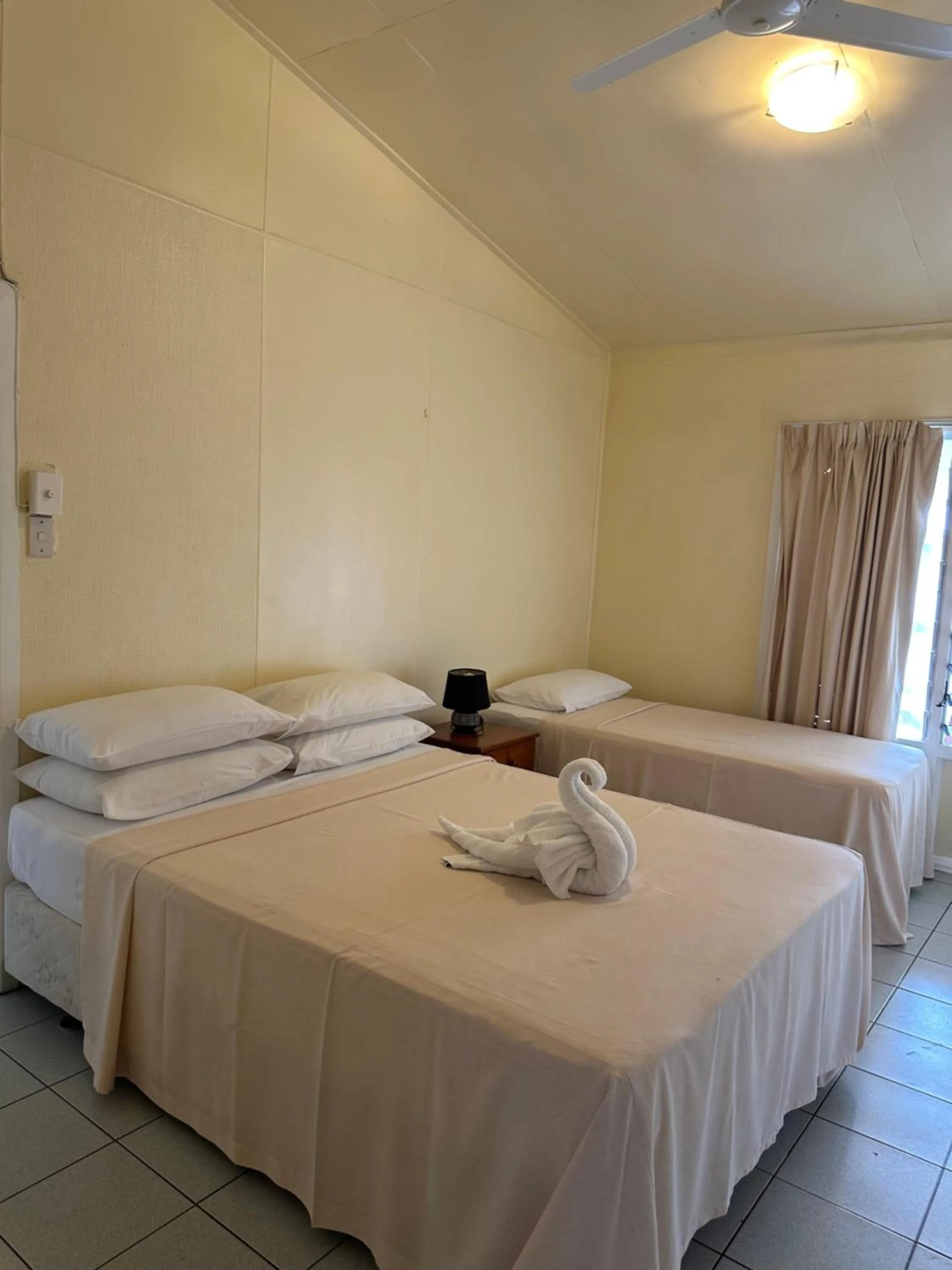 Bedroom, Bed in Kiikii Inn & Suites