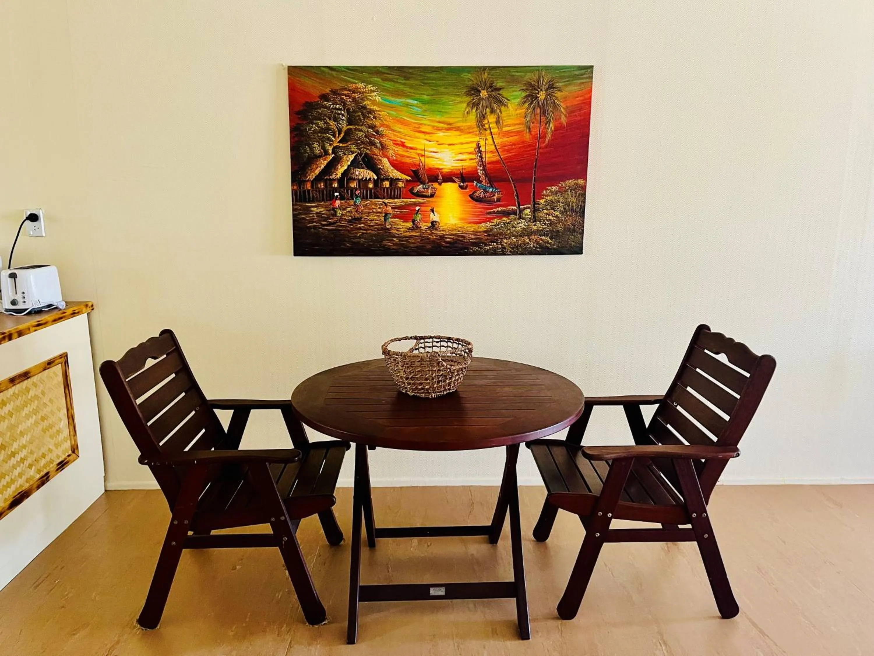 Dining area in Kiikii Inn & Suites