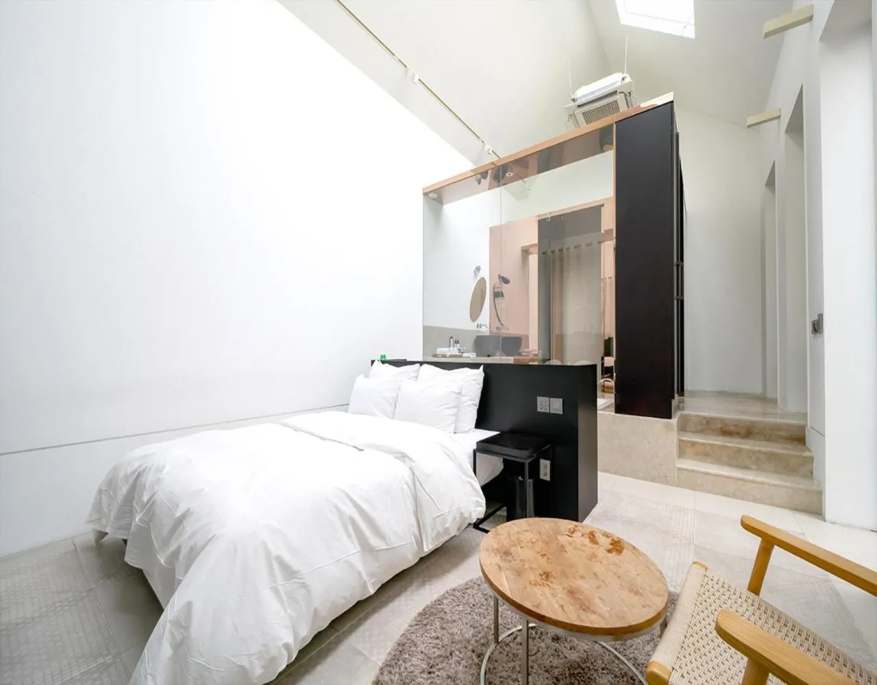 Bed in JS Boutique Hotel