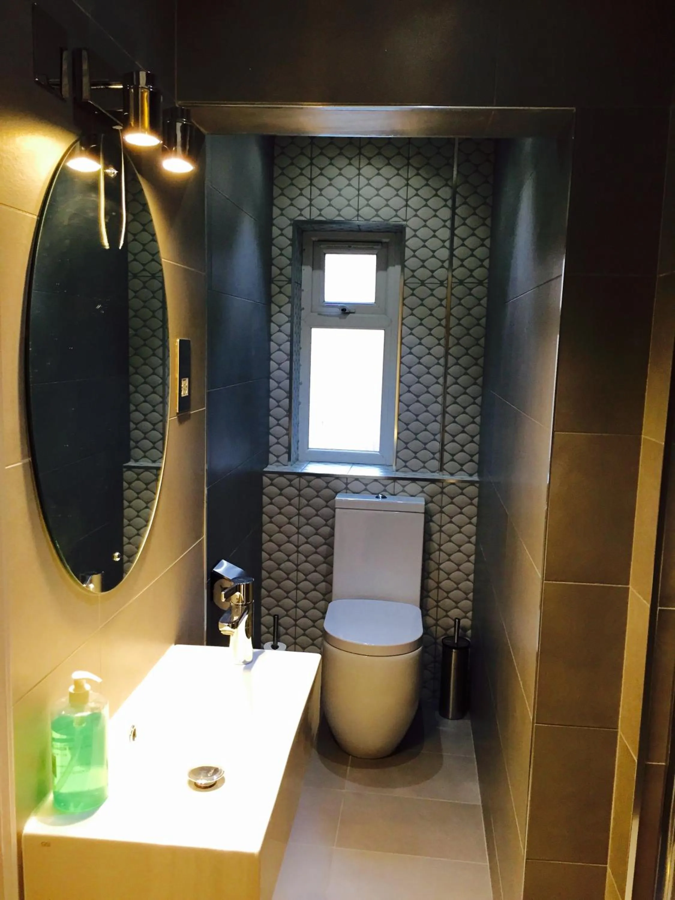 Shower in Chelsea House Hotel - B&B