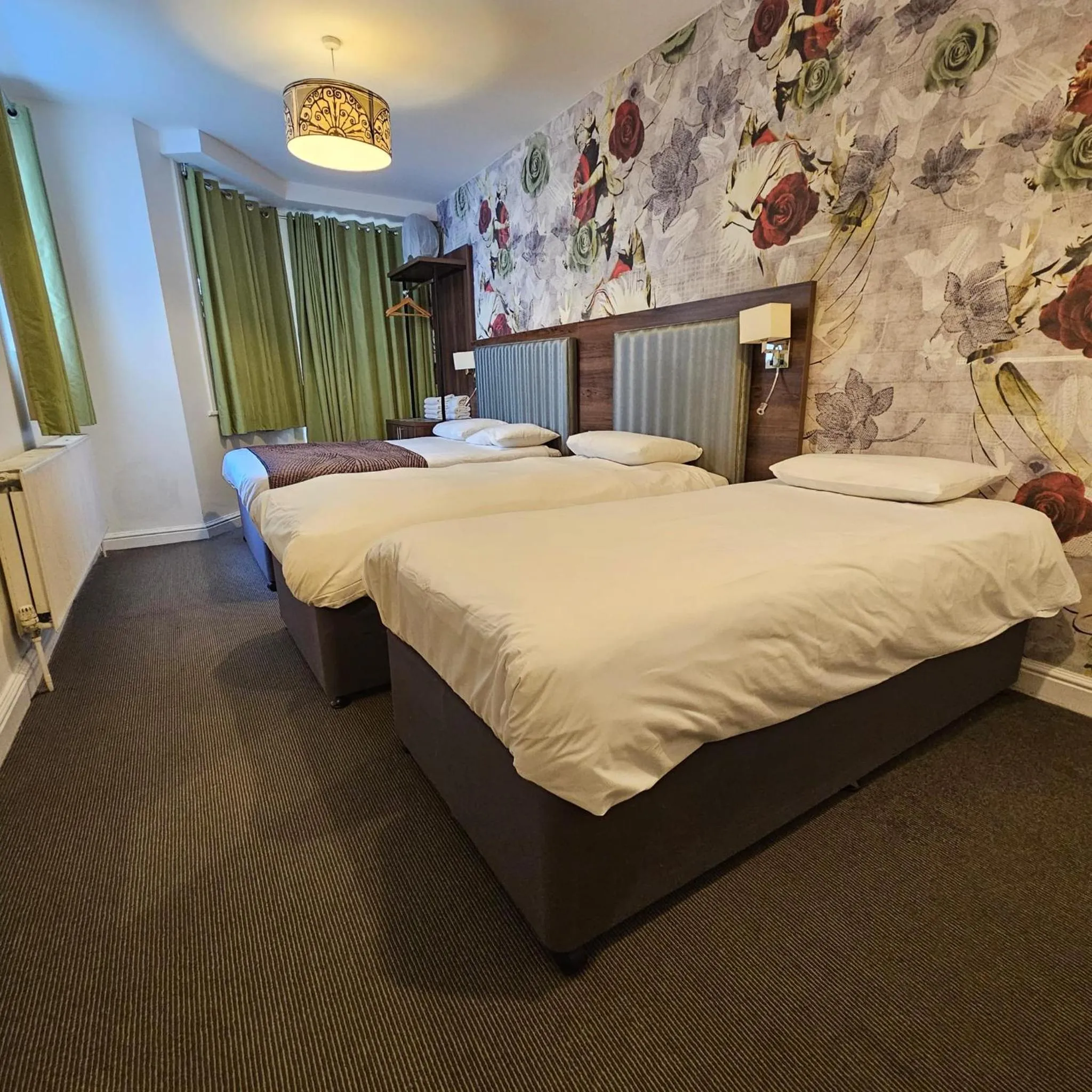 Bed in Chelsea House Hotel - B&B