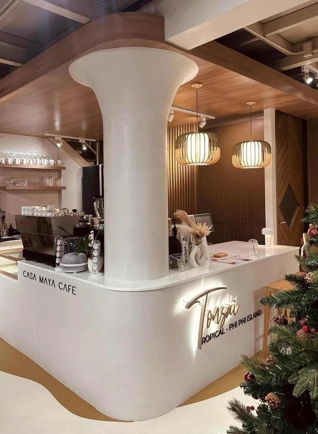 Ton Sai Tropical Phi Phi Island