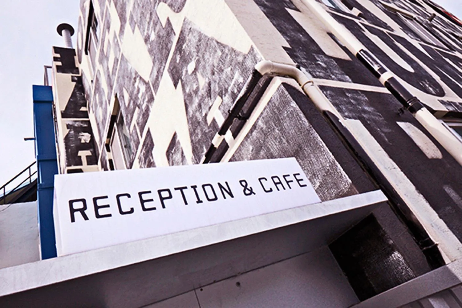 Property logo or sign in G Guesthouse Itaewon In Seoul