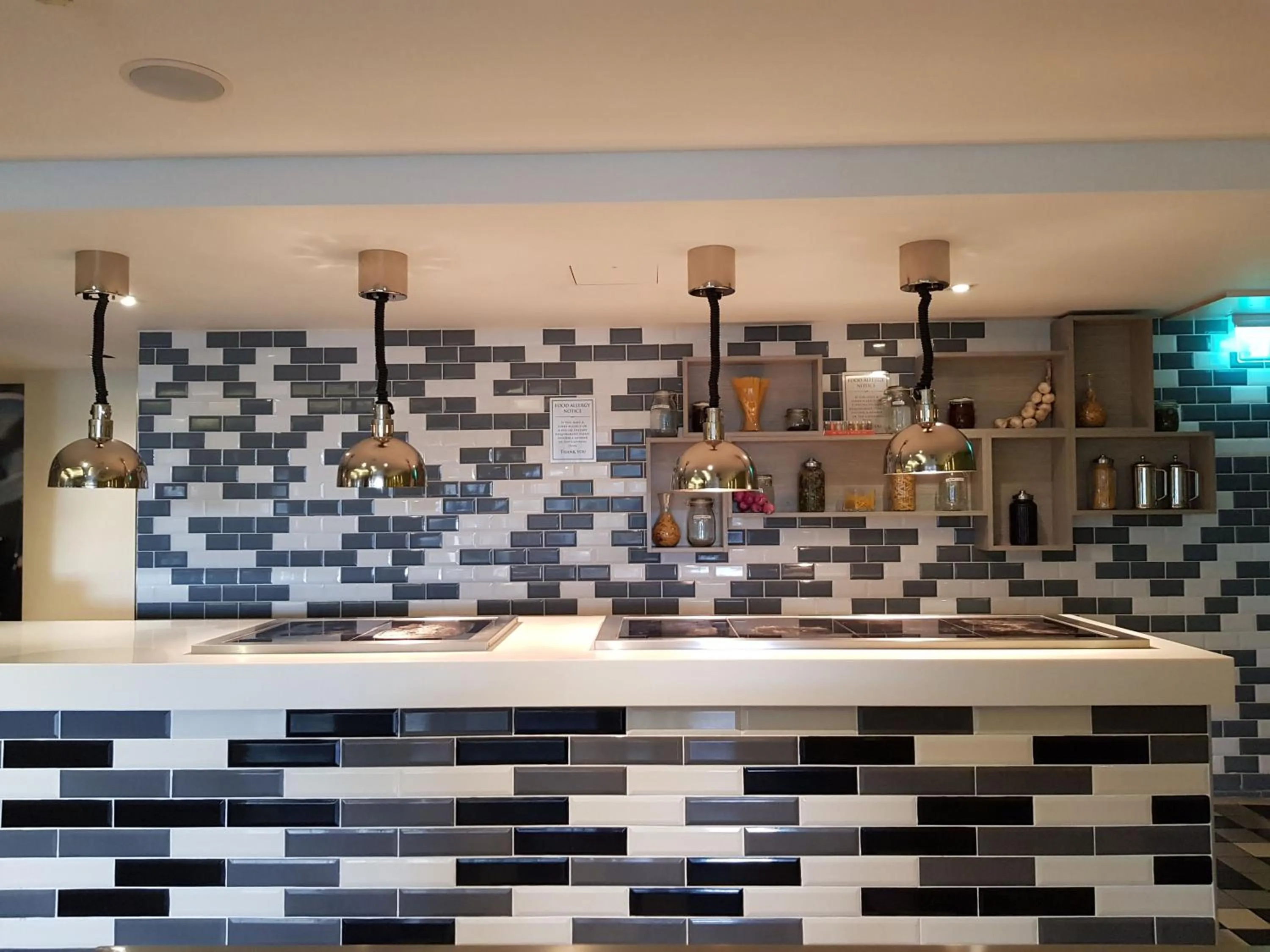 Breakfast in Holiday Inn Luton South - M1 Junction 9