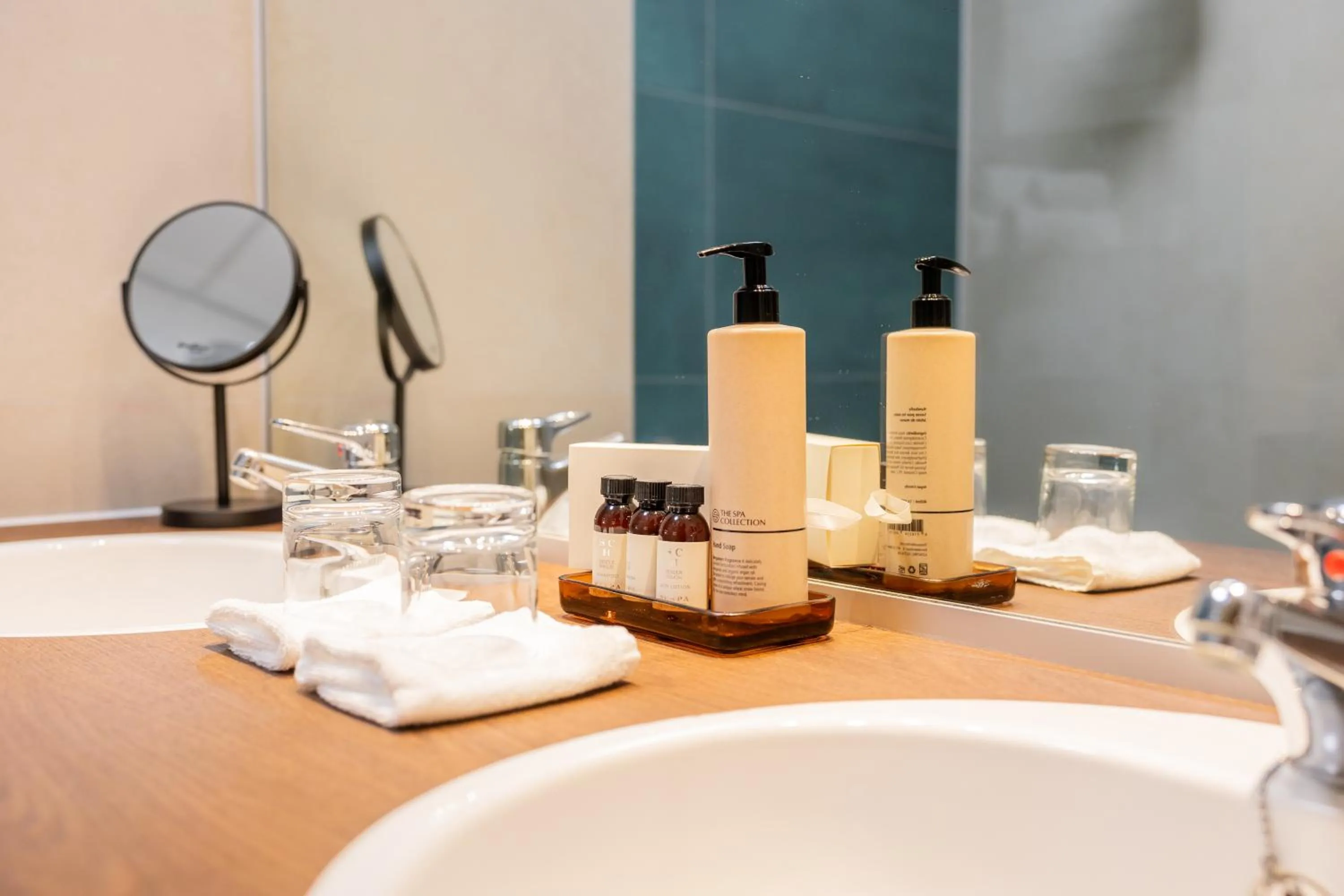 Bathroom in Parkhotel Tjaarda