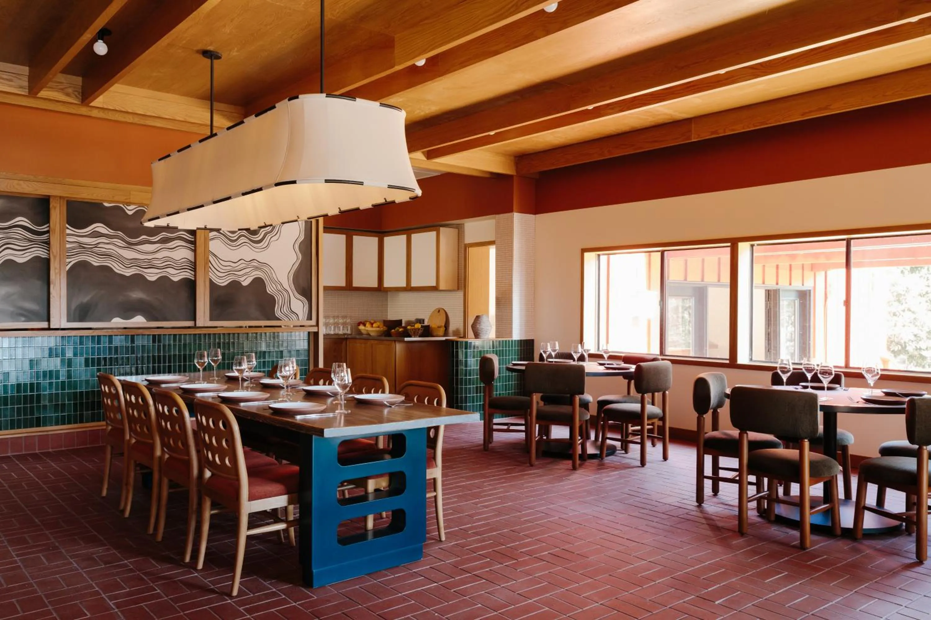 Restaurant/places to eat in Lodge At Marconi