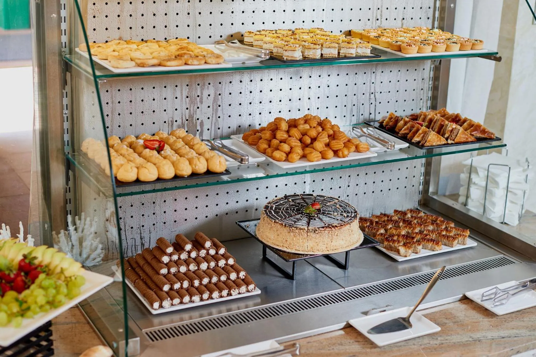 Restaurant/places to eat in Sentido Bellevue Beach- All Inclusive & Beach Access