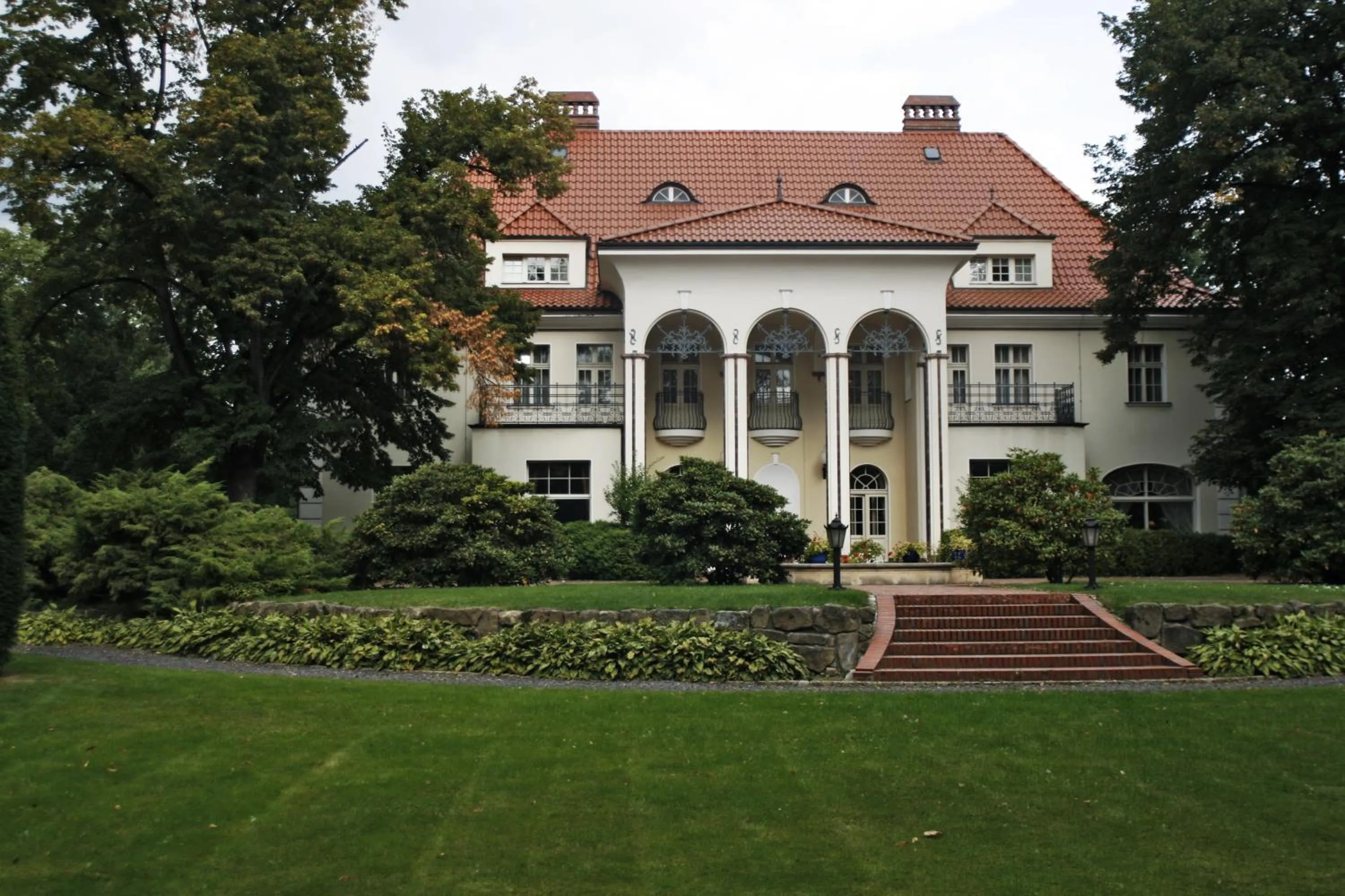 Facade/entrance in Rezydencja Willa Park & Restauracja
