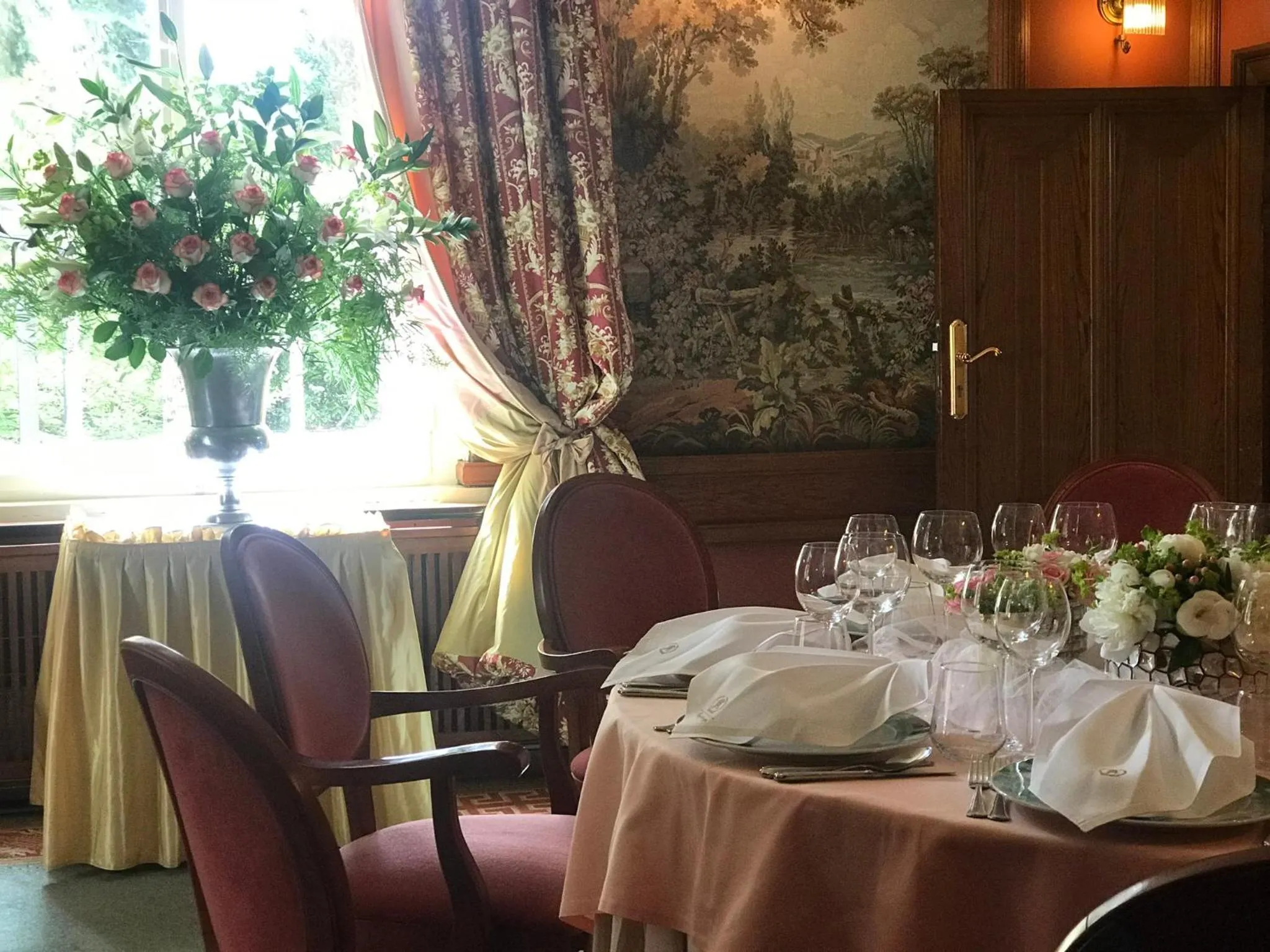 Restaurant/places to eat in Rezydencja Willa Park & Restauracja