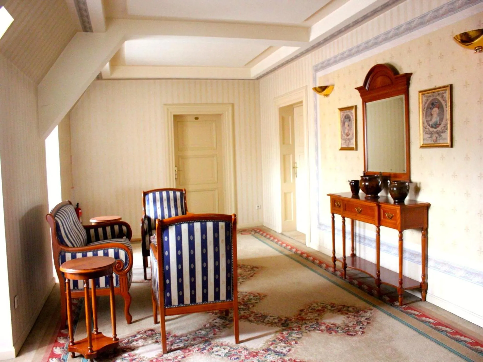 Lobby or reception in Rezydencja Willa Park & Restauracja