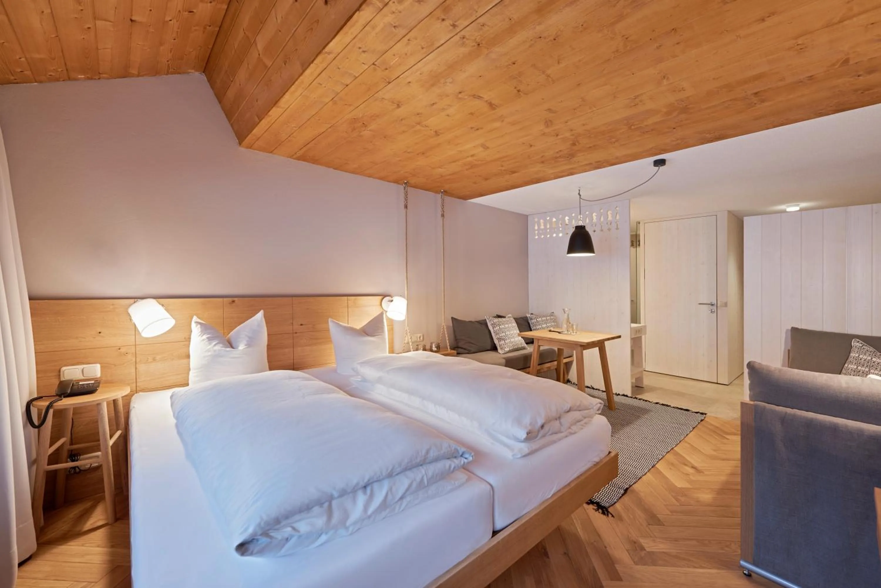 Living room, Bed in Hotel Rössle