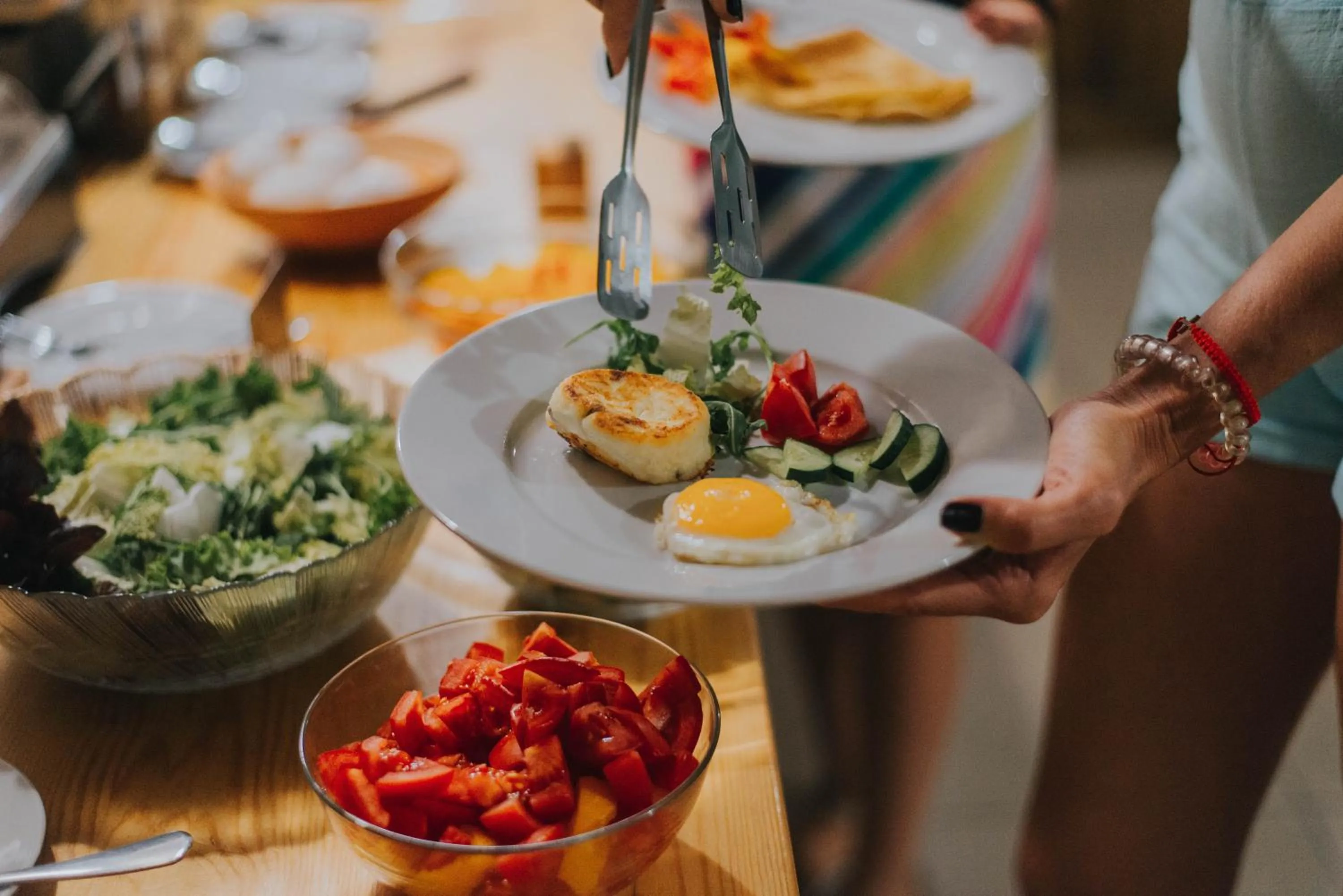 Restaurant/places to eat in Premier Geneva Hotel