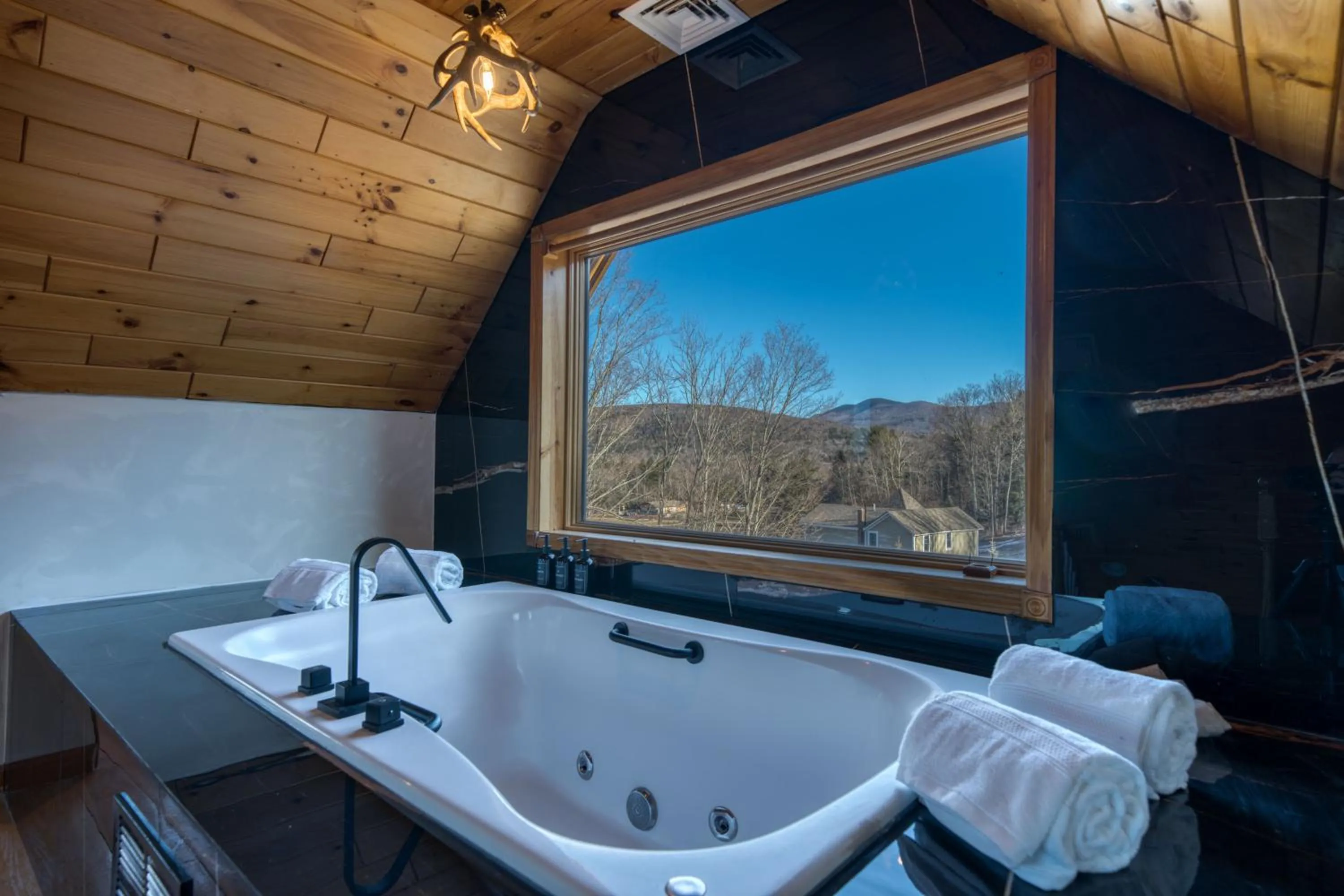 Mountain view in The Haüs Windham - Spacious Suites, Hot Tub, Mountain Views!
