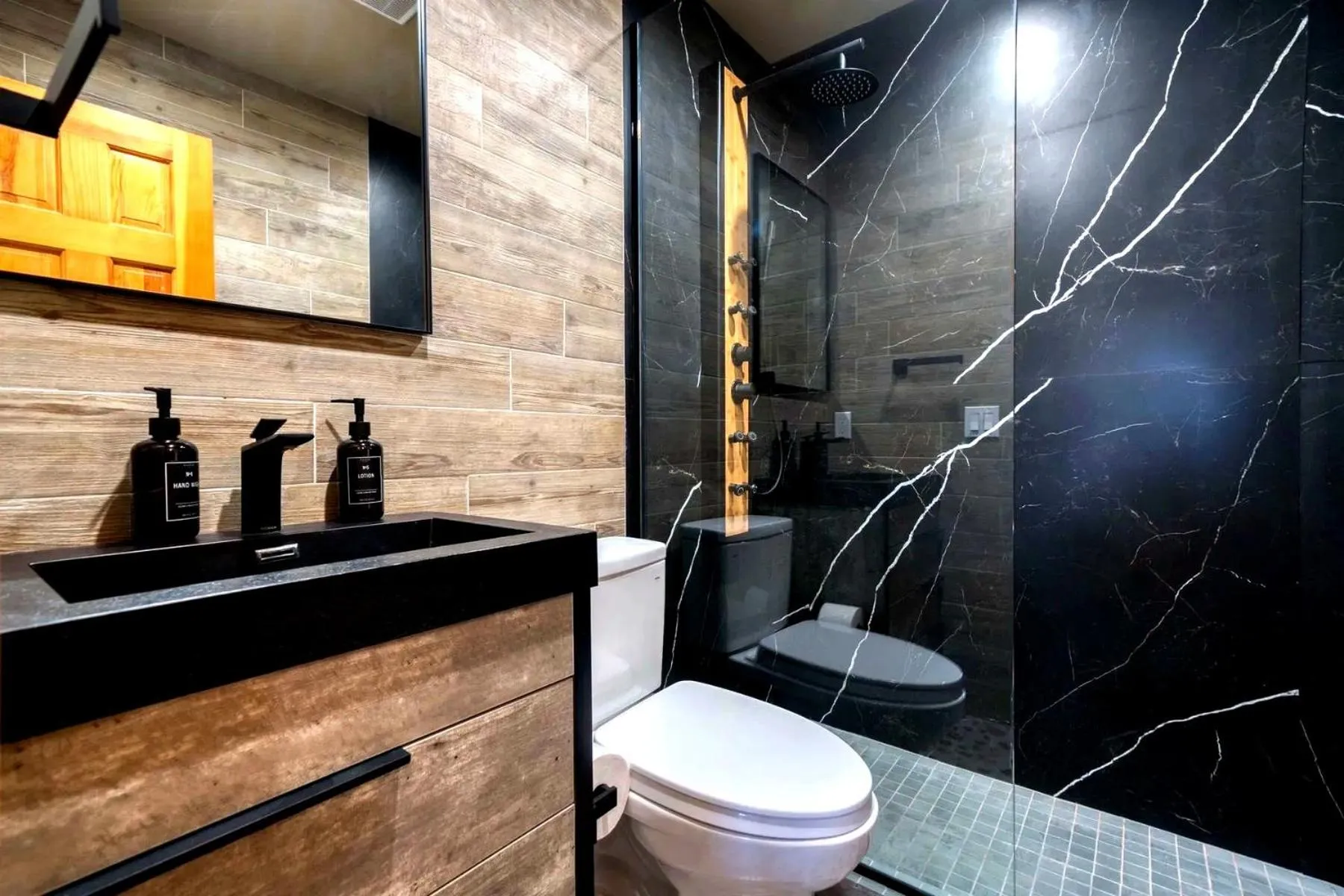 The Haüs Windham - Spacious Suites, Hot Tub, Mountain Views!