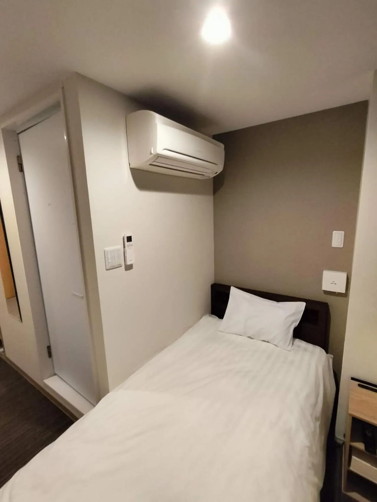 Bed in FLY CAT HOTEL