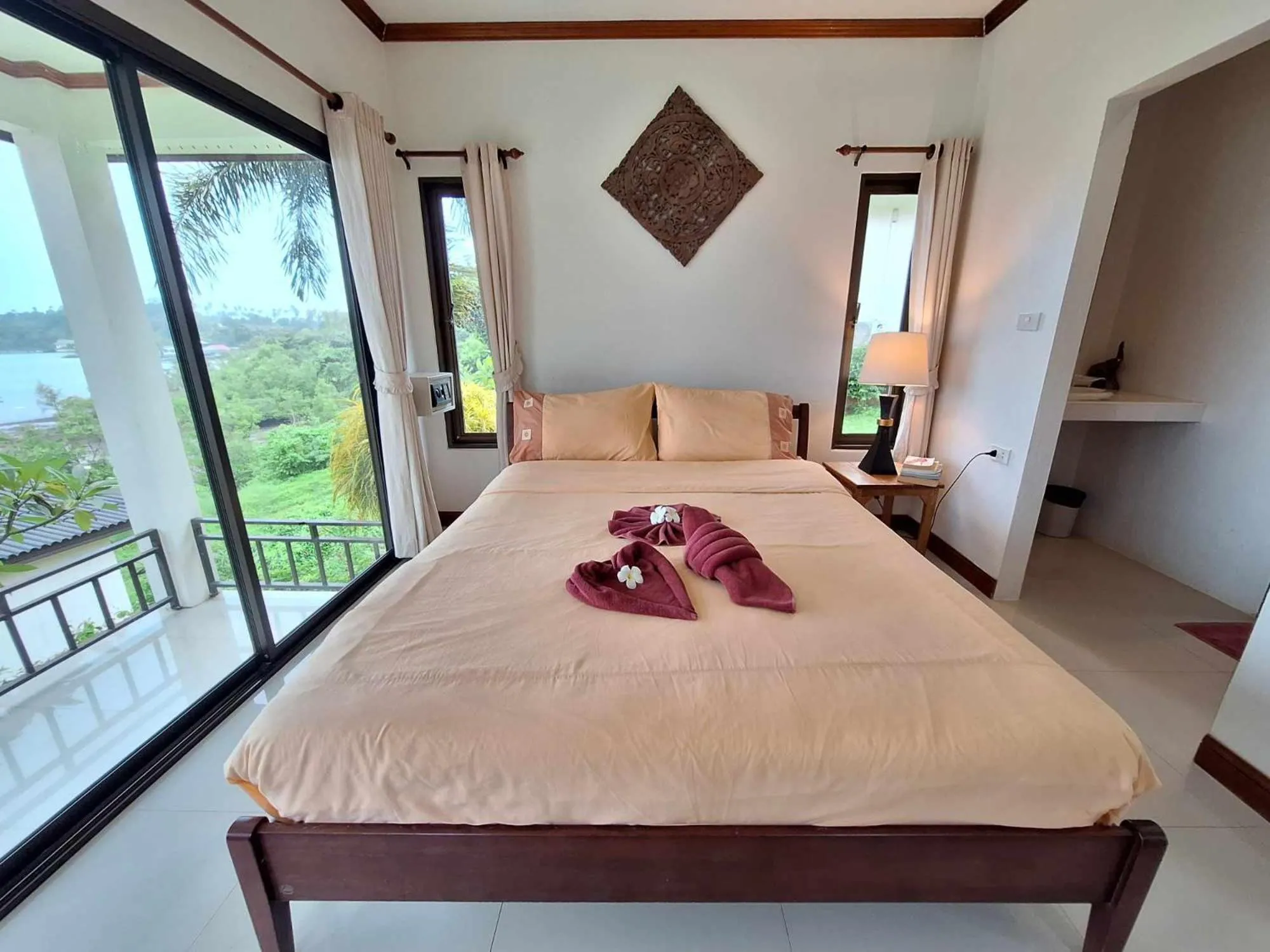 Bed in Seabreeze @ Koh Mak
