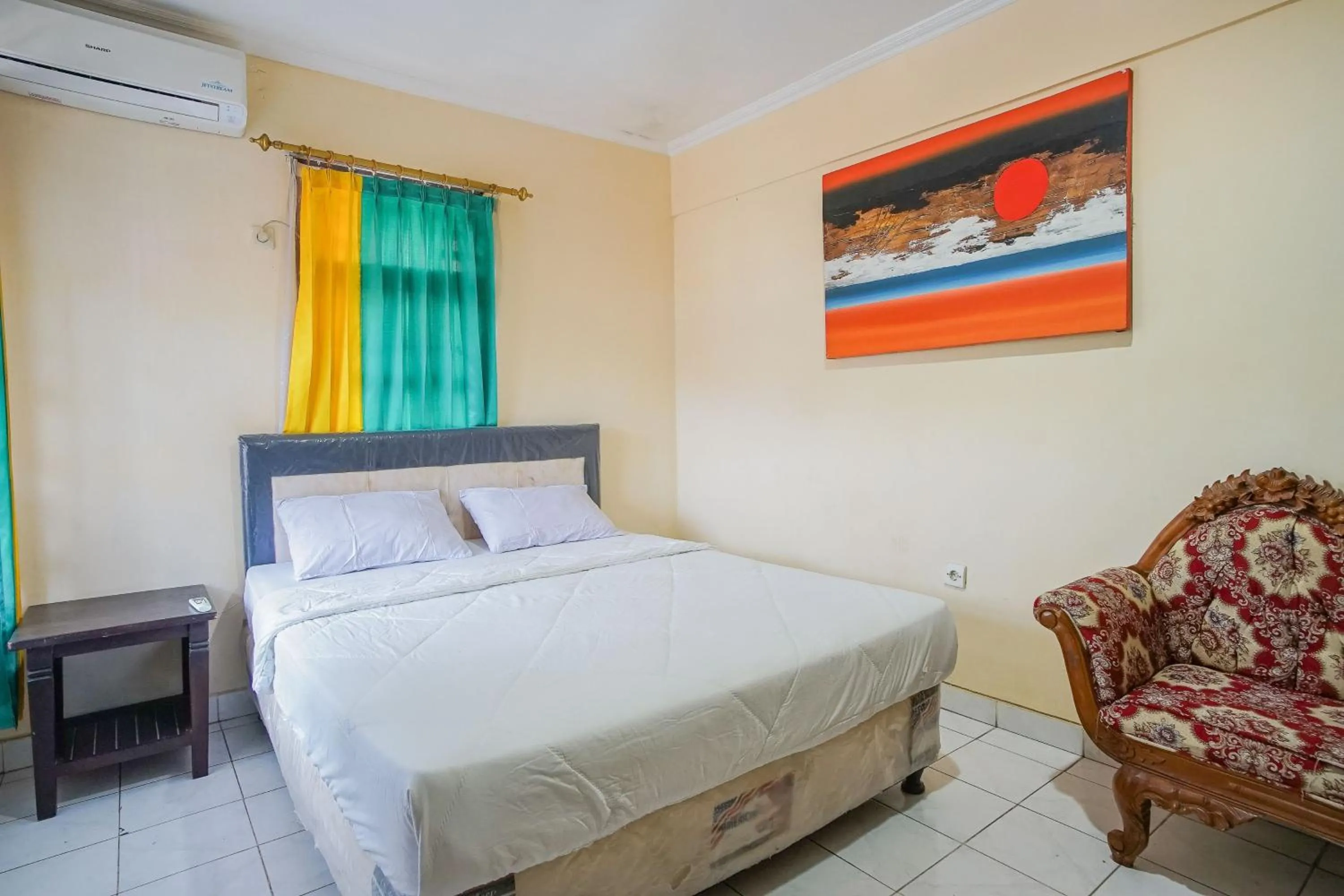 Bedroom, Bed in Mahendra Beach Inn