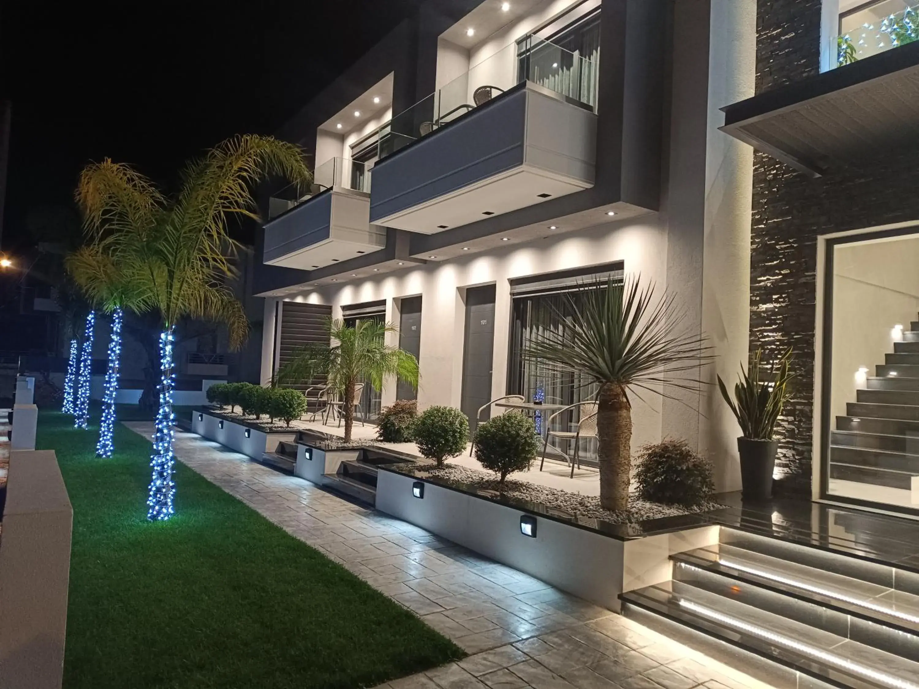 Oikos 9 Rooms and Suites Oikos 9 Rooms and Suites