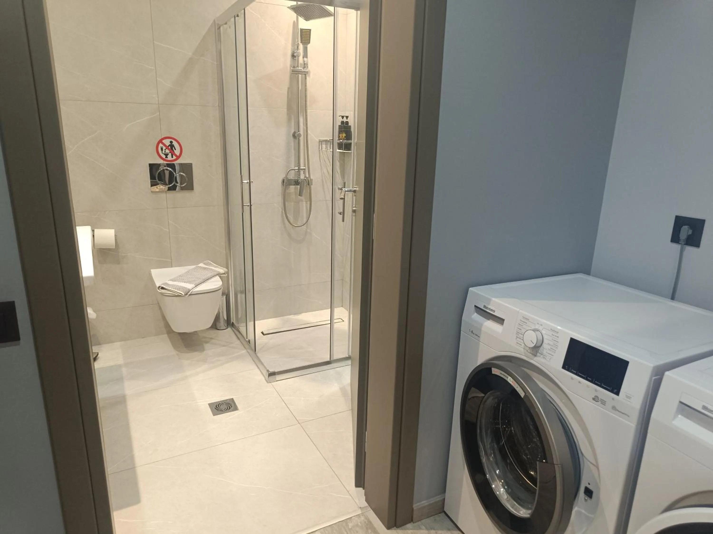 Oikos 9 Rooms and Suites