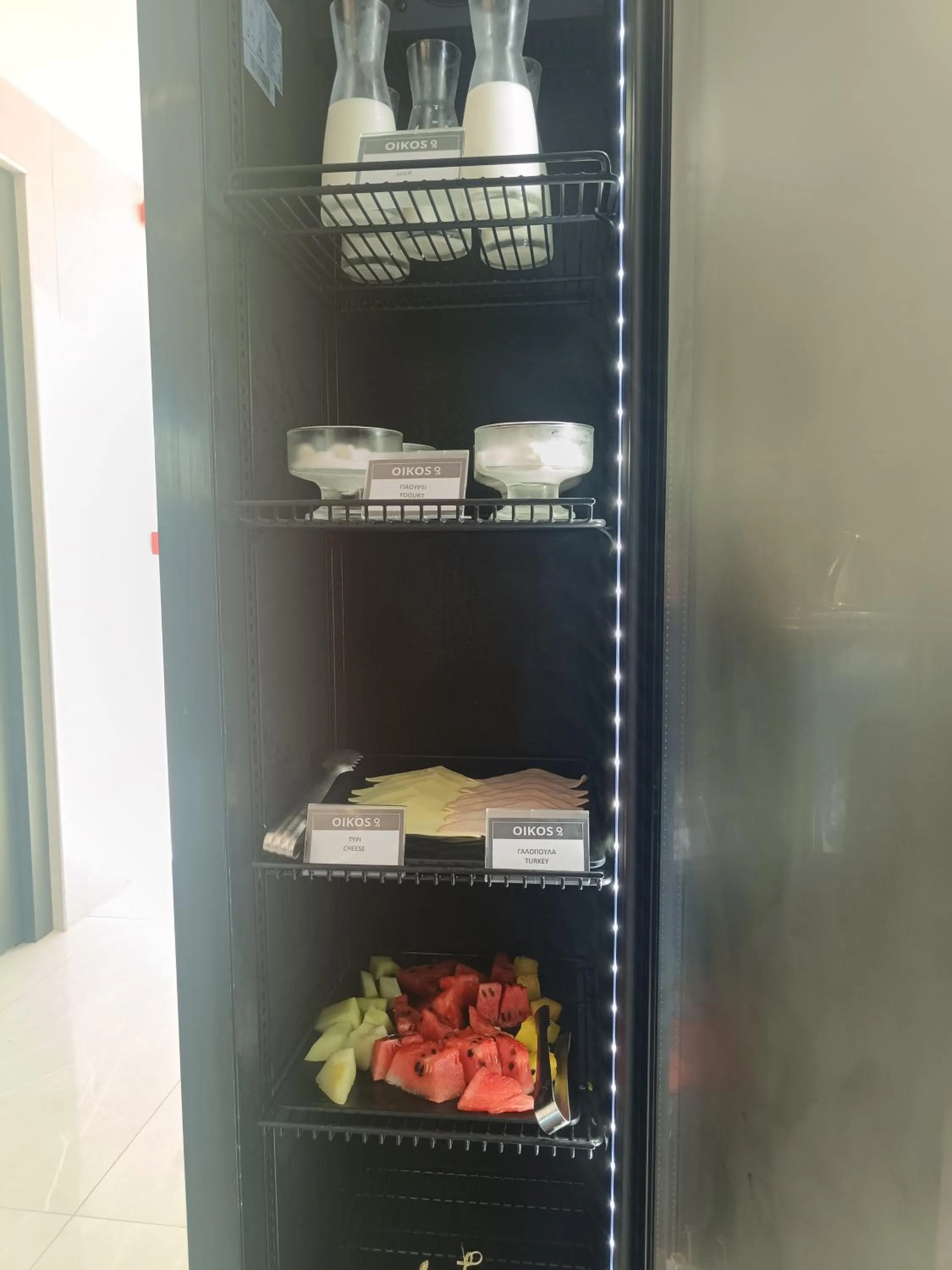 Oikos 9 Rooms and Suites