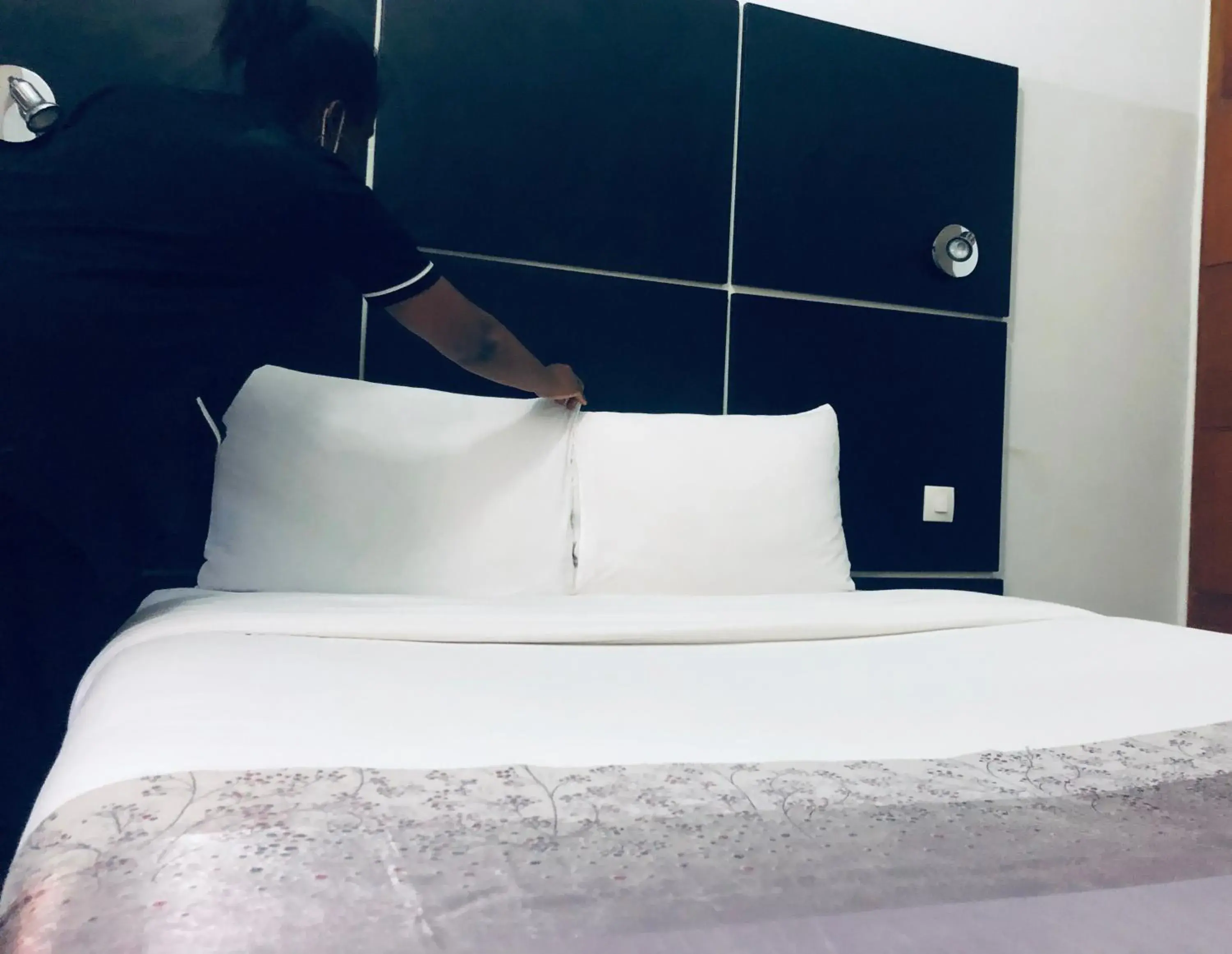 Bed in Détente Hôtel Bed in Détente Hôtel