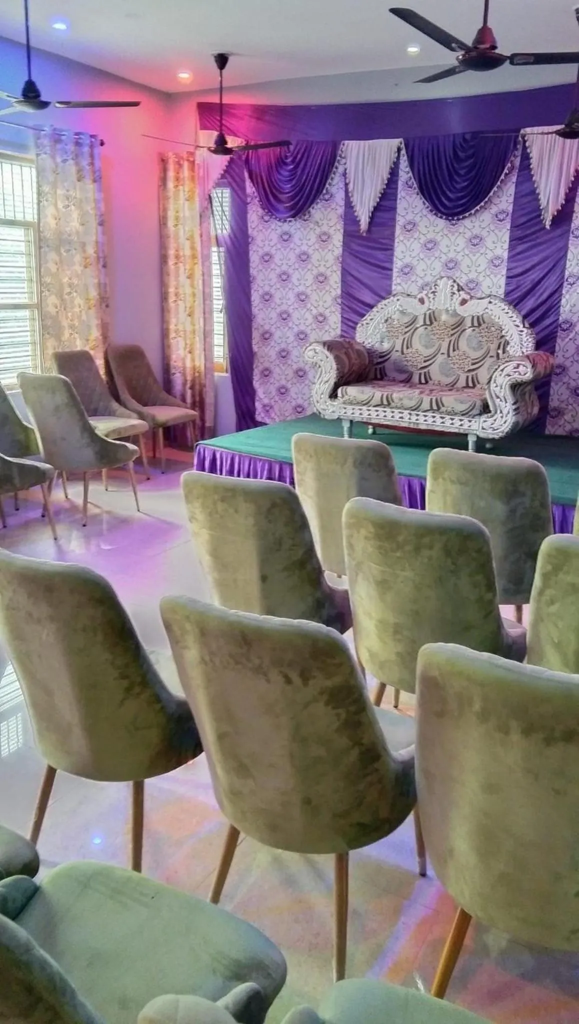 Bedroom in Hotel O The Glide Inn Hotel & Restaurant