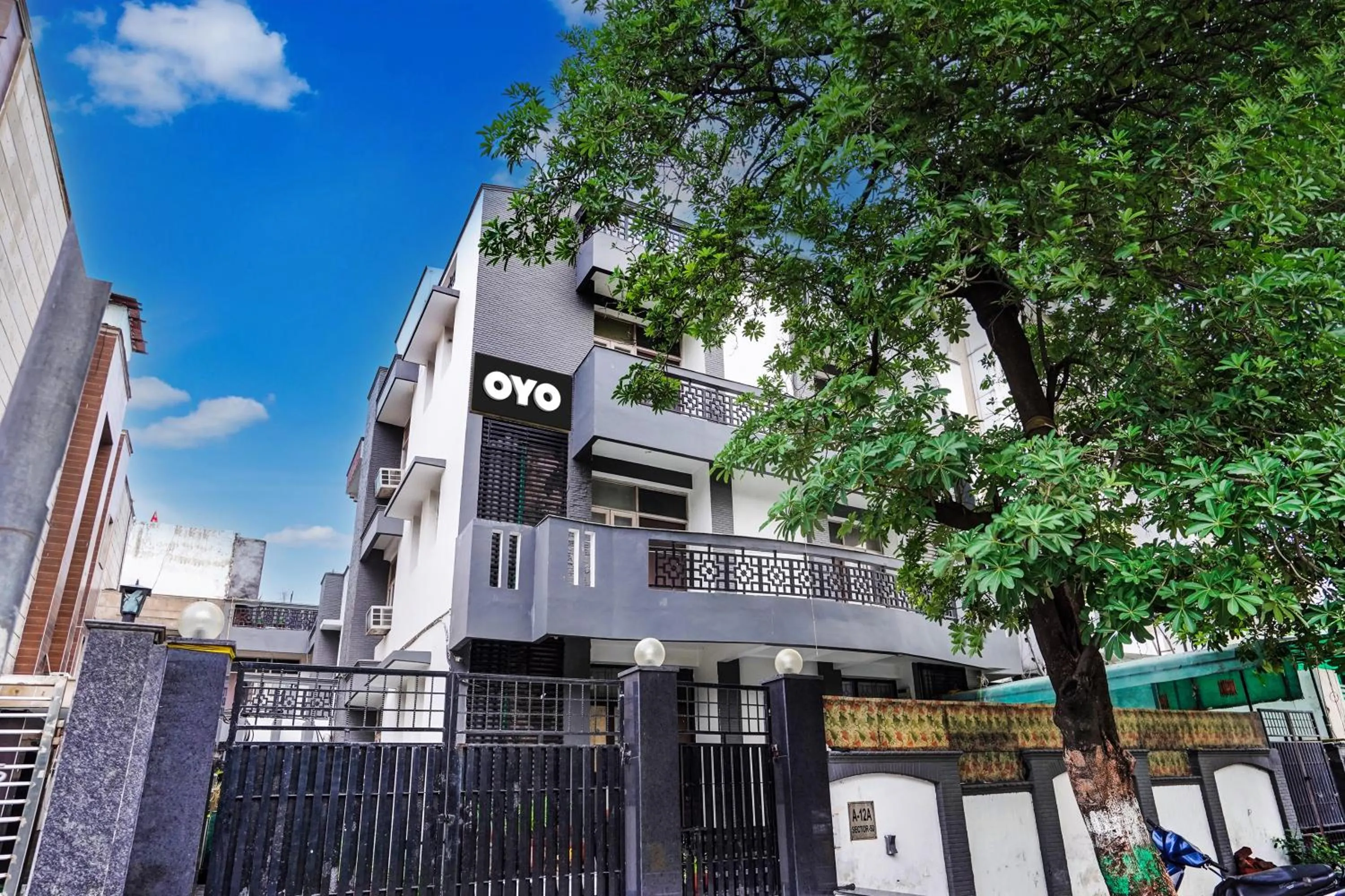 Facade/entrance in Capital O Bk House