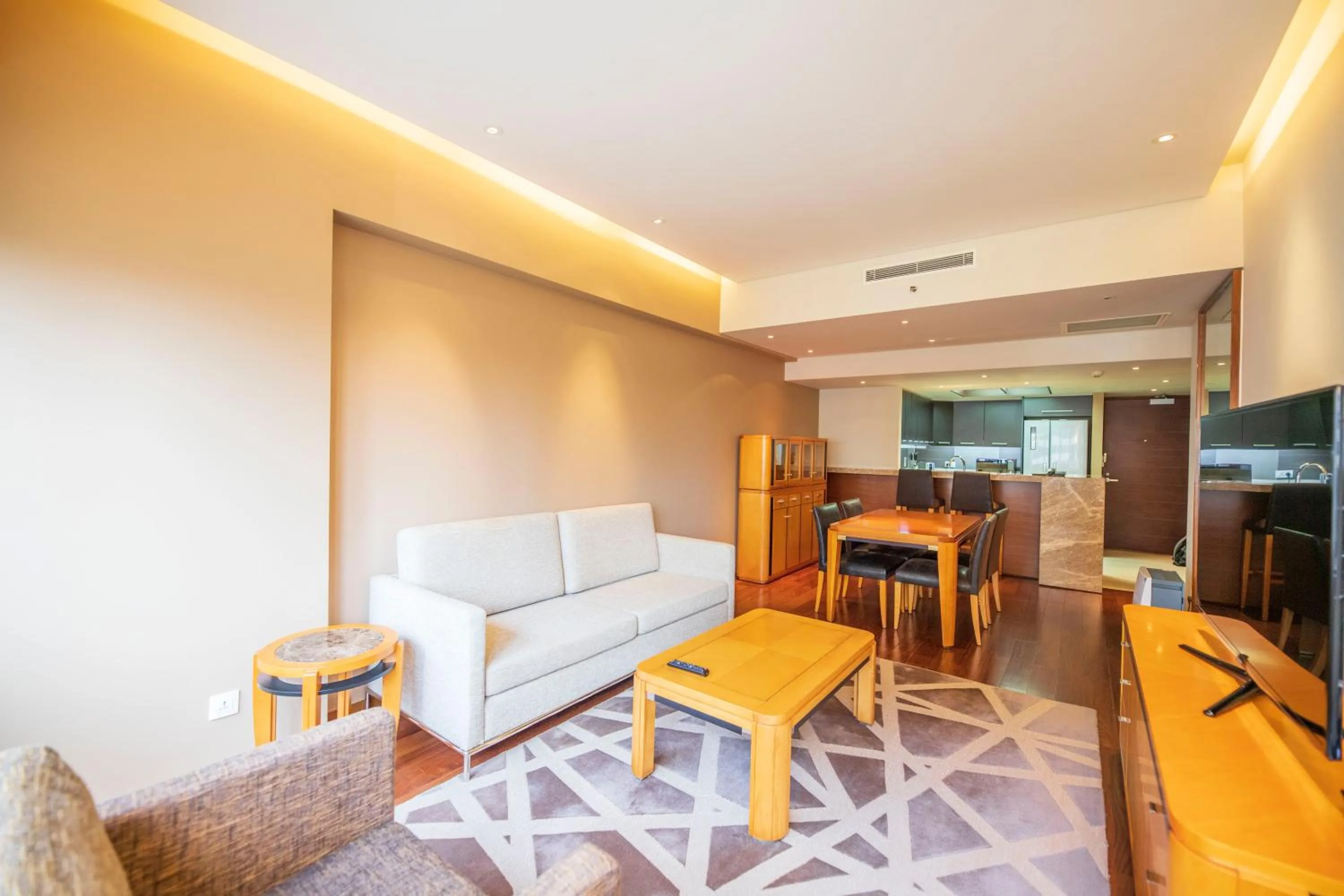 Shanghai Centre Serviced Apartment