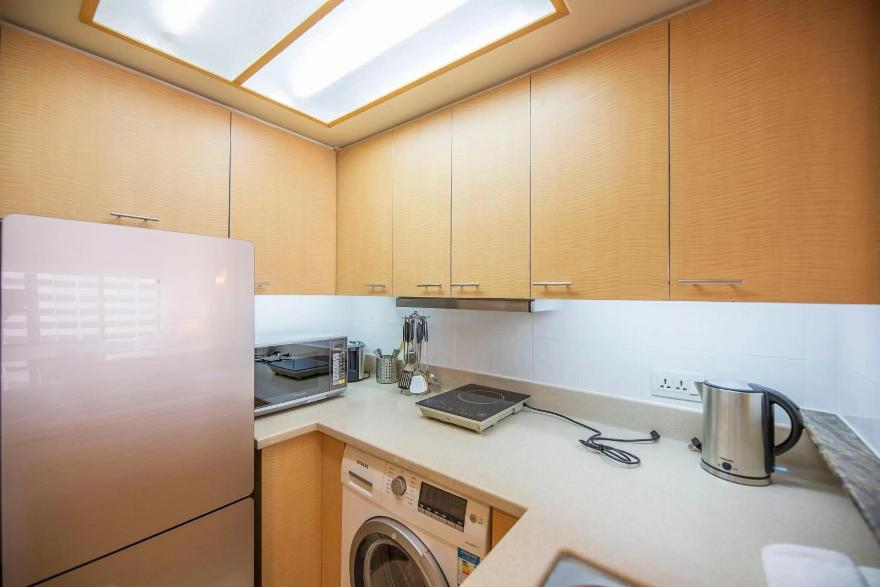 Coffee/tea facilities in Shanghai Centre Serviced Apartment