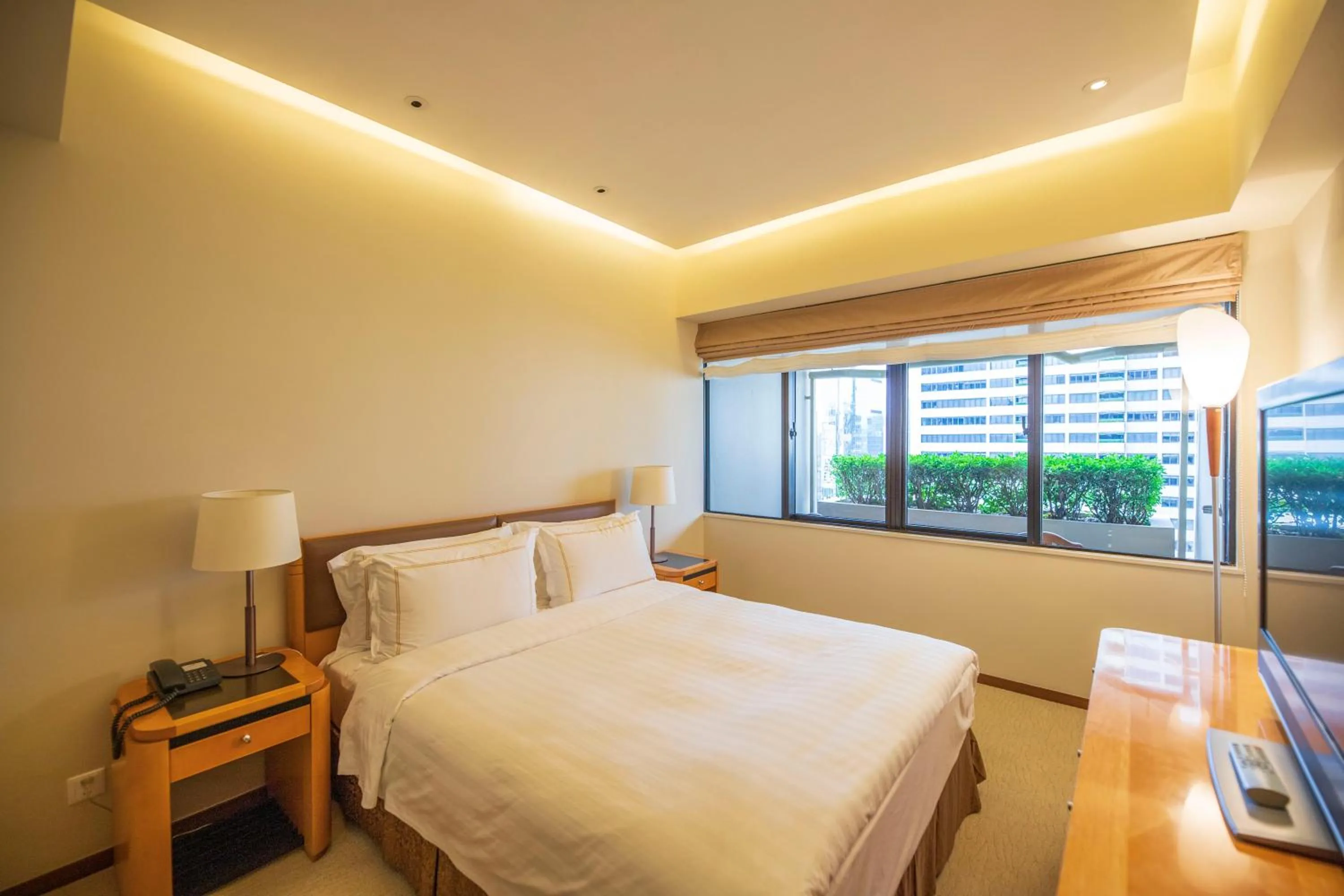 Bed in Shanghai Centre Serviced Apartment