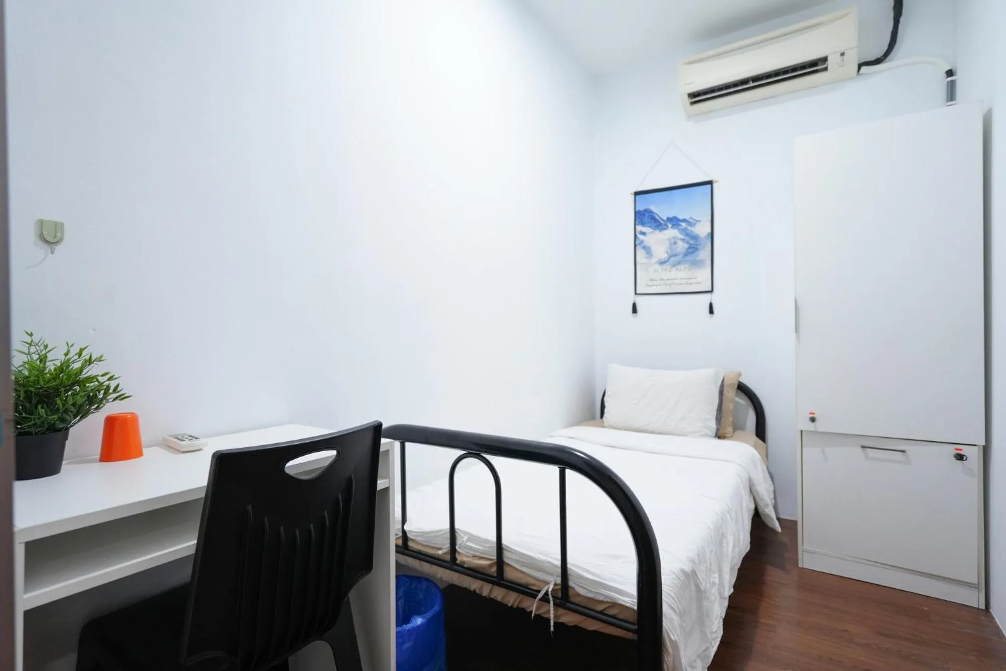 Bed in Aimelia guest house