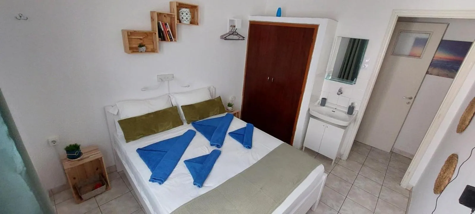 Bed in Kato Yialos Paros