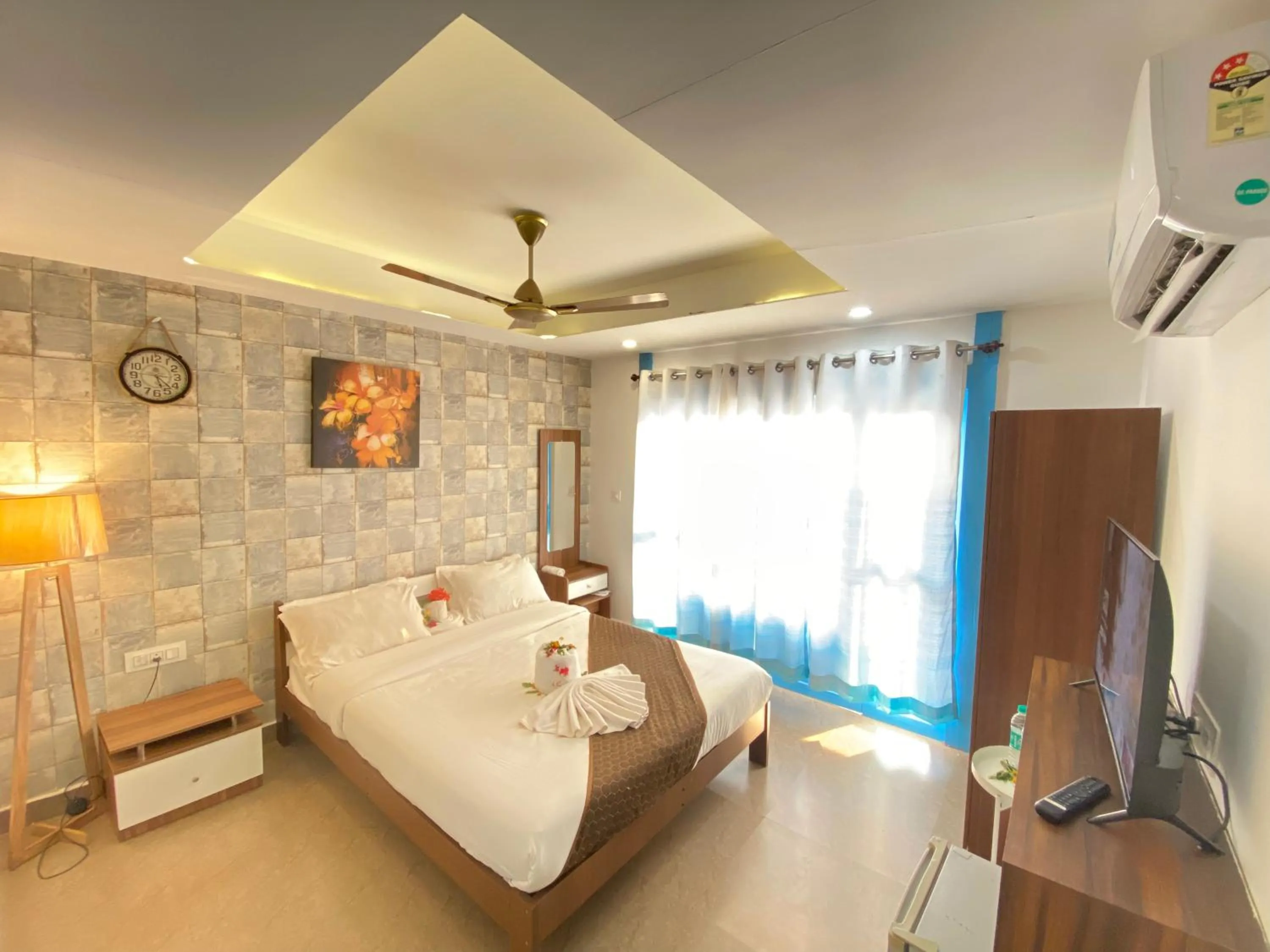 Bed in BOHO BY THE BEACH Resort