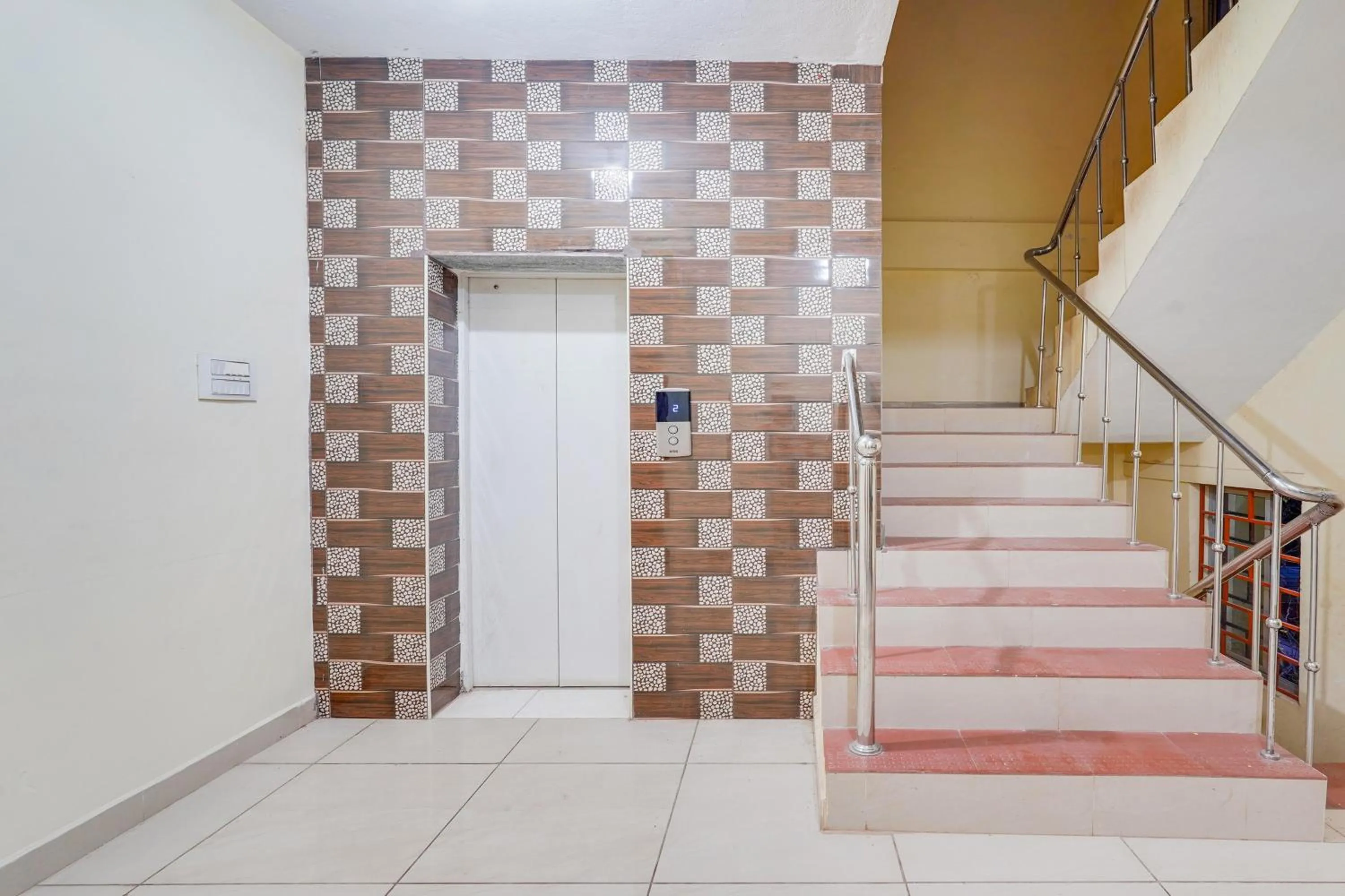 Lobby or reception in Hotel O Sharmila Guest House