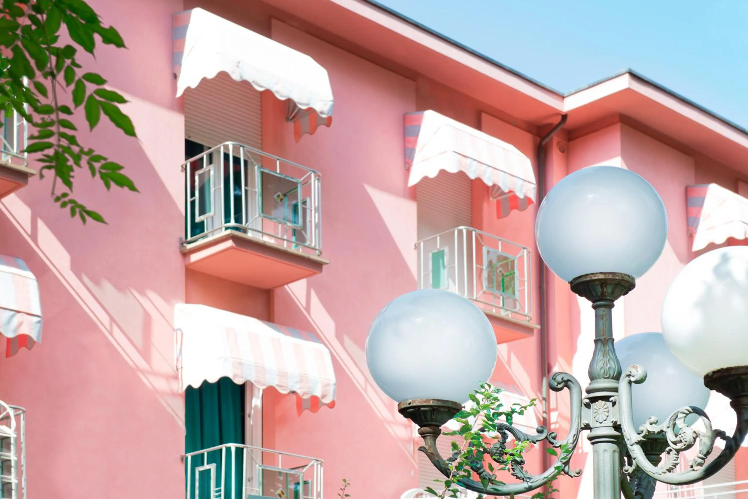Facade/entrance in Hotel Villa Rosa