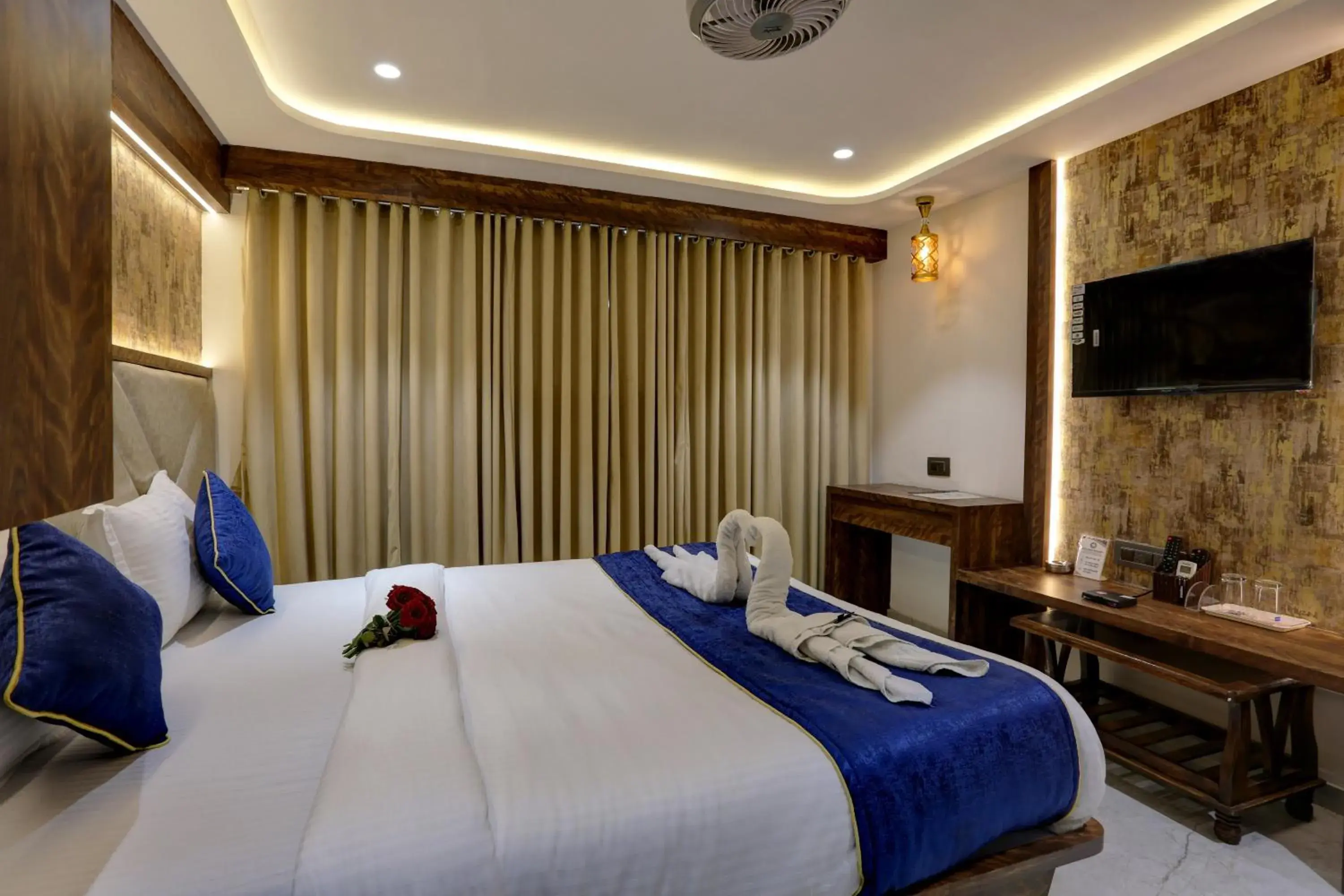Communal lounge/ TV room, Bed in Ramya Residency Navi Mumbai Communal lounge/ TV room, Bed in Ramya Residency Navi Mumbai