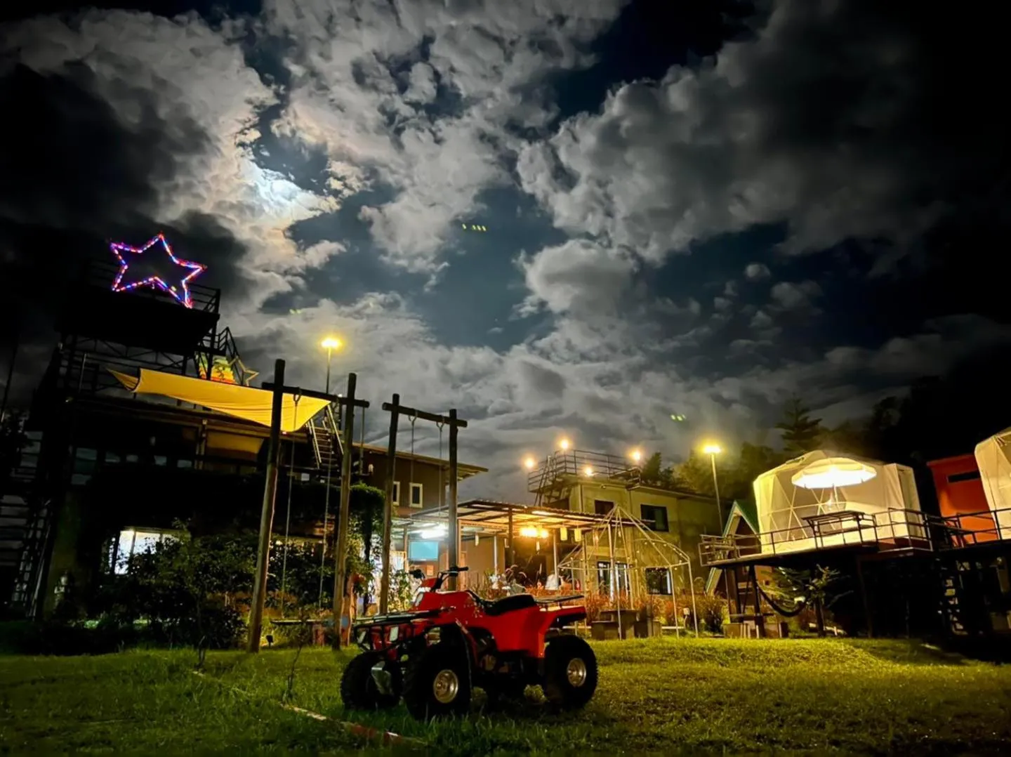 Night in Yellowstone Cheewa View Khao Kho