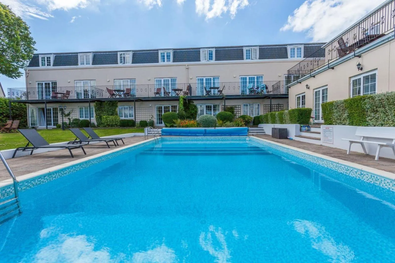 Swimming pool in The Albany Apartments