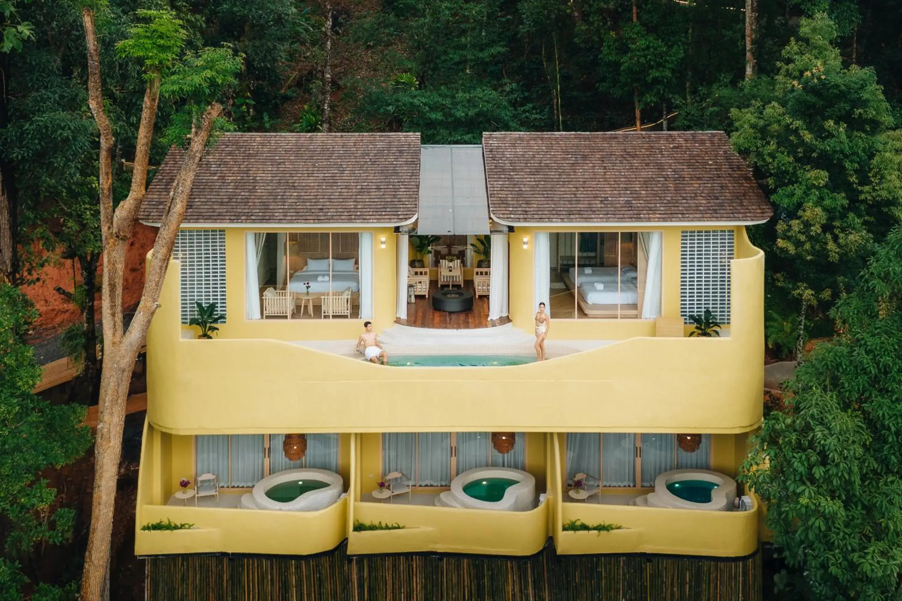 Property building in Lannawild Property building in Lannawild