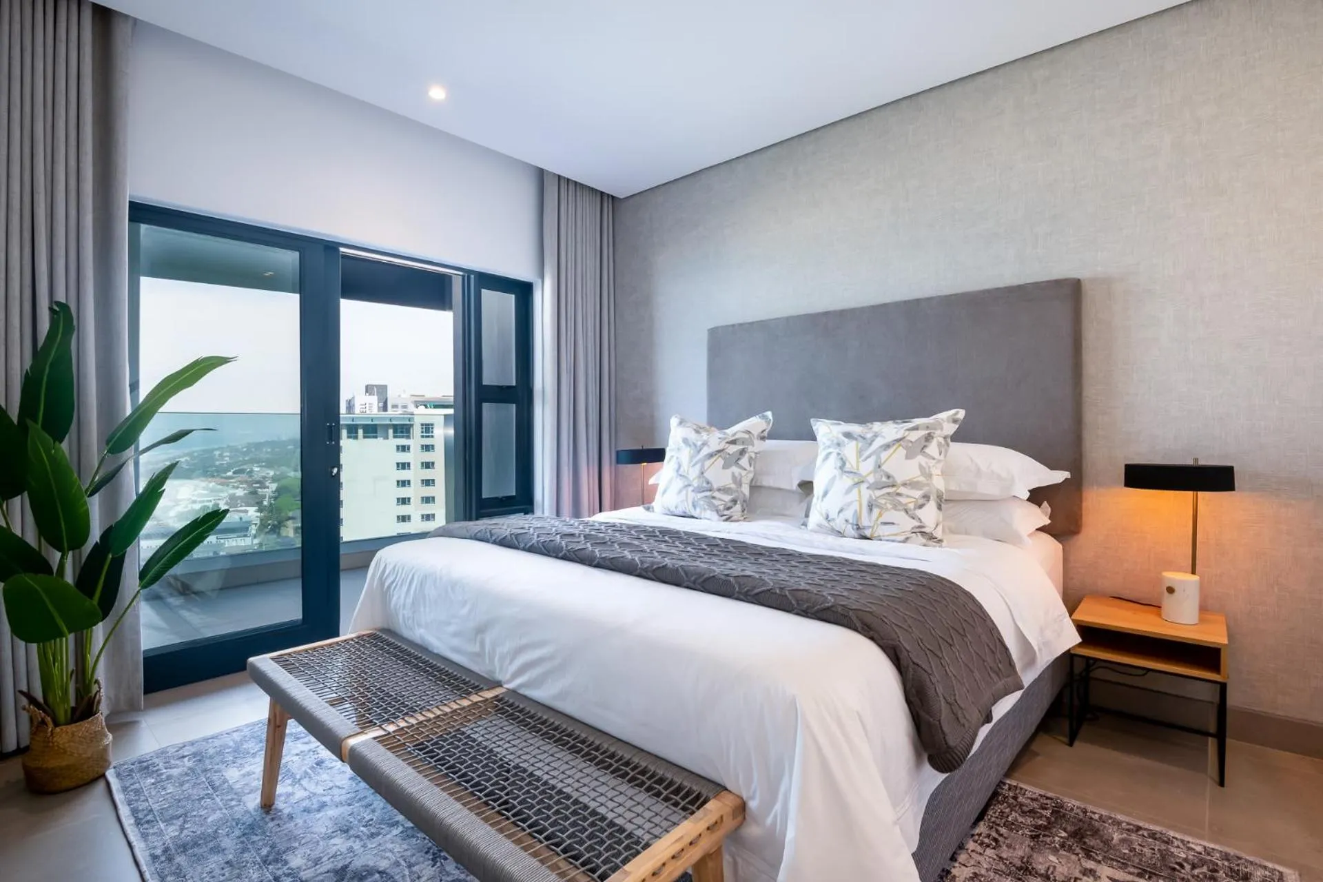 1809 Oceans Apartment - by Stay in Umhlanga