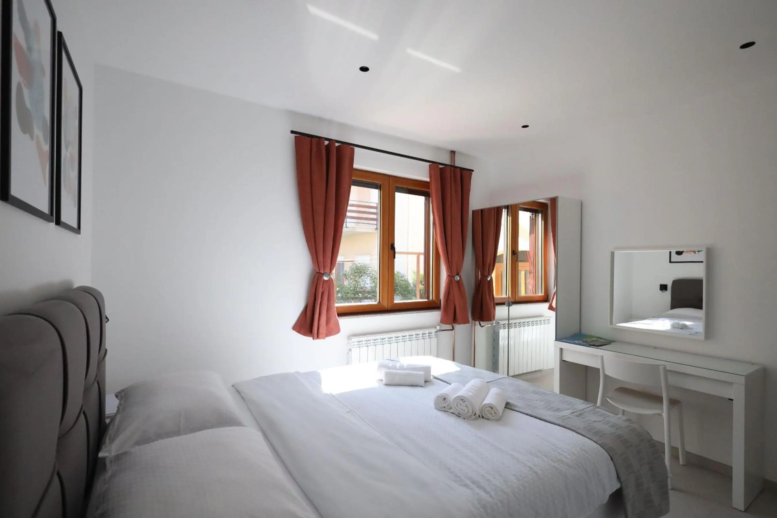 Apartments Maestral