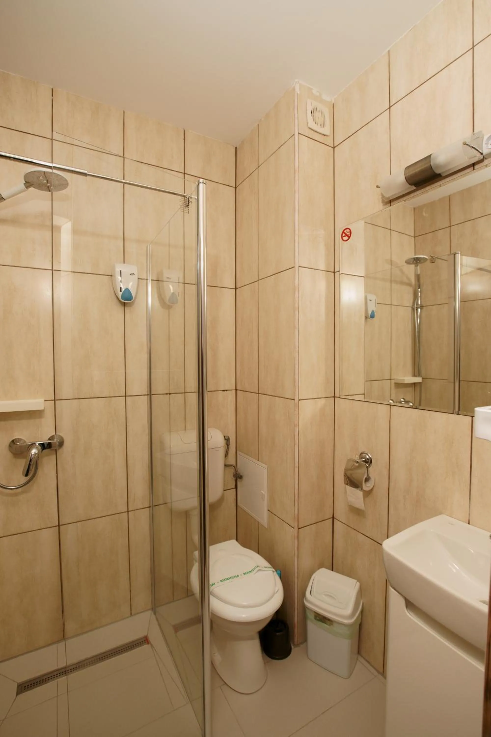 Shower in Vila Pretty Woman