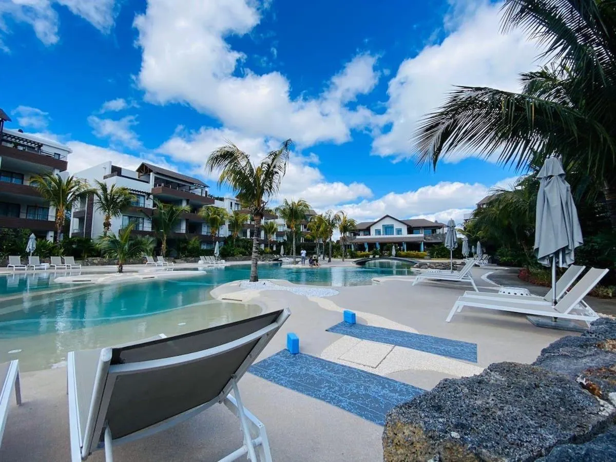 Other in Choisy Les Bains D2 by Host Agents