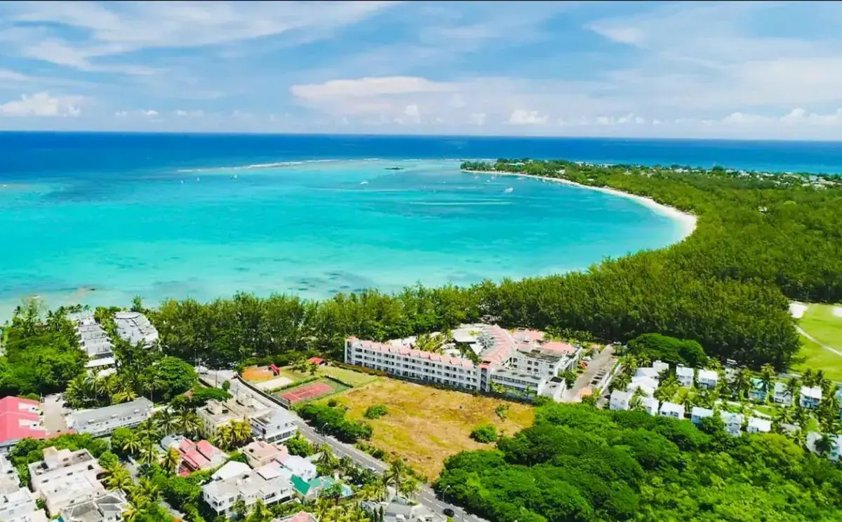 Other in Choisy Les Bains D2 by Host Agents Other in Choisy Les Bains D2 by Host Agents