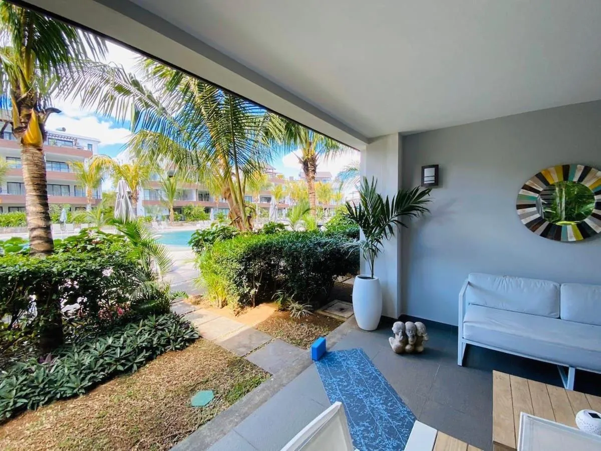 Other in Choisy Les Bains D2 by Host Agents